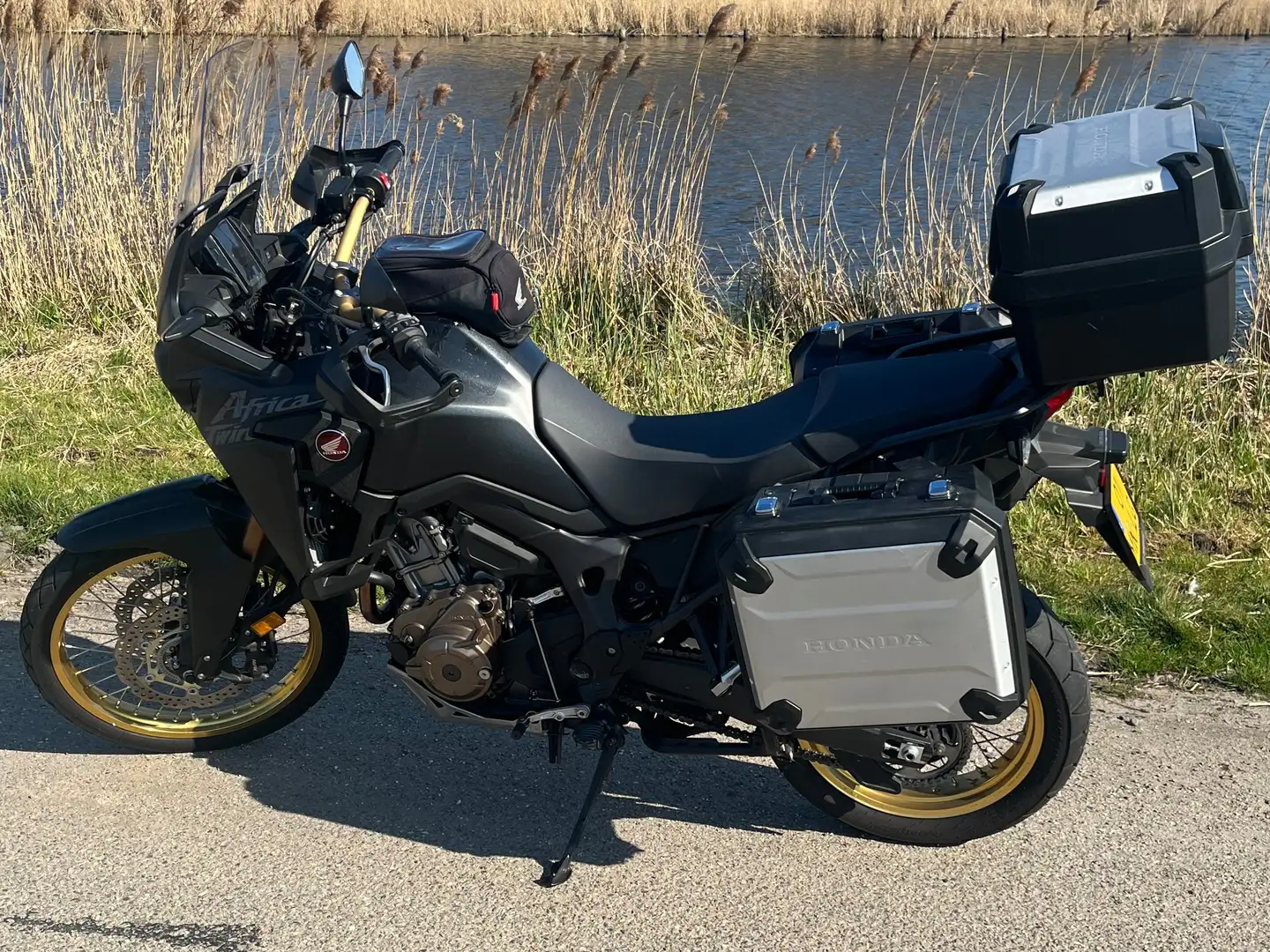 Honda CRF 1000 Africa Twin Goud - 1