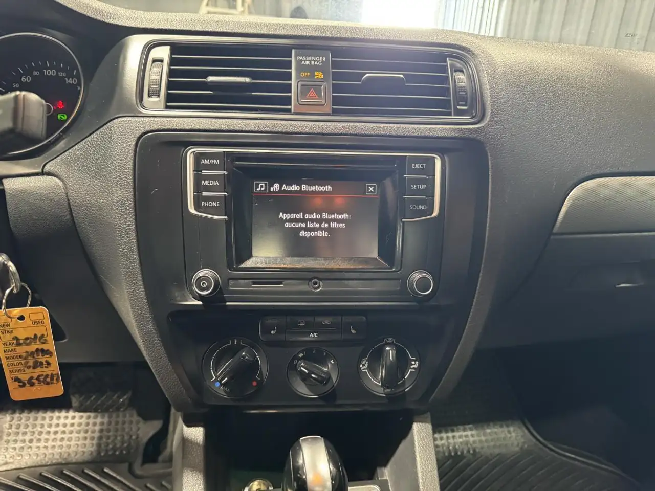 Volkswagen Jetta снимка Volkswagen Jetta