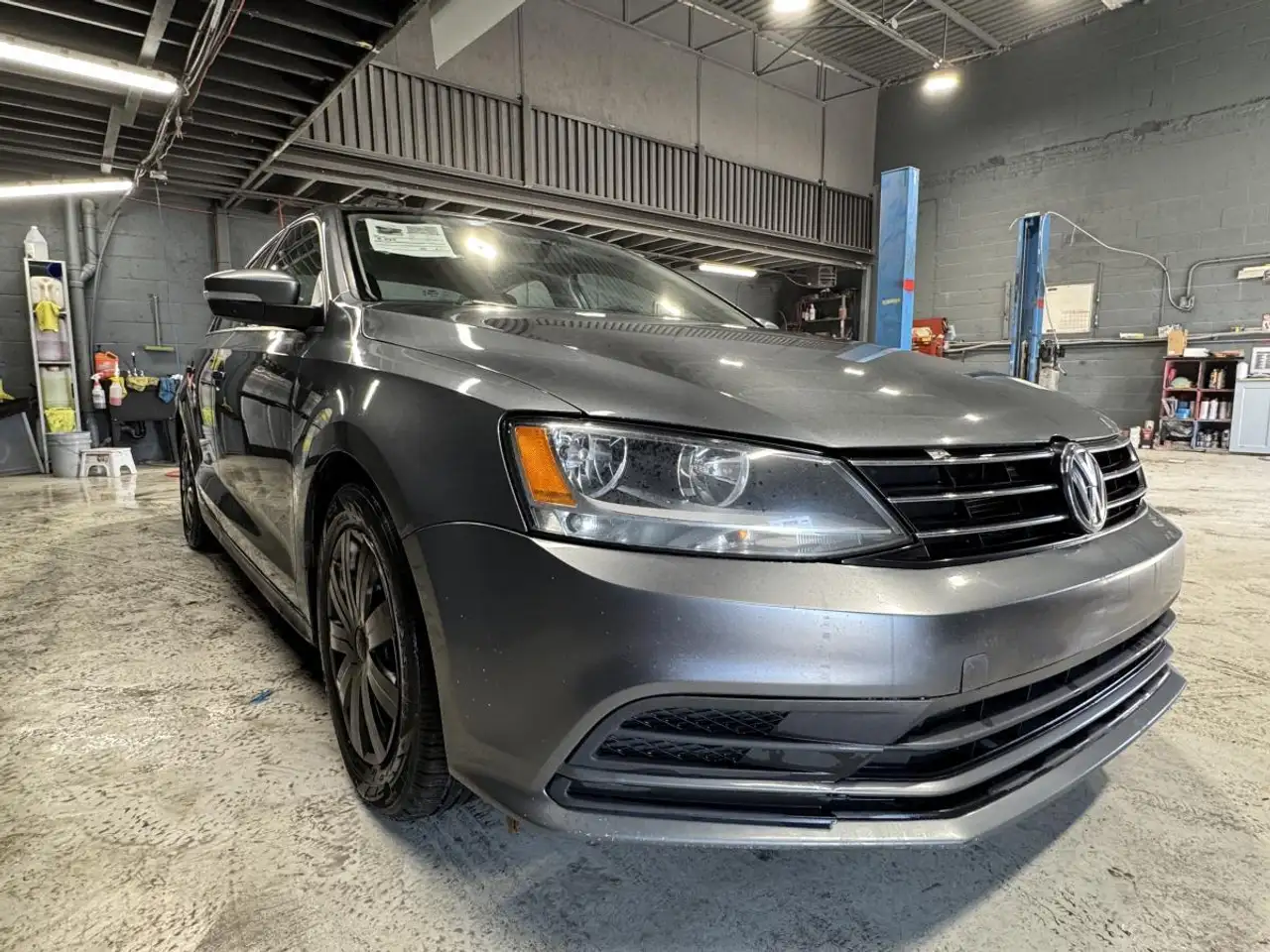 Volkswagen Jetta снимка Volkswagen Jetta