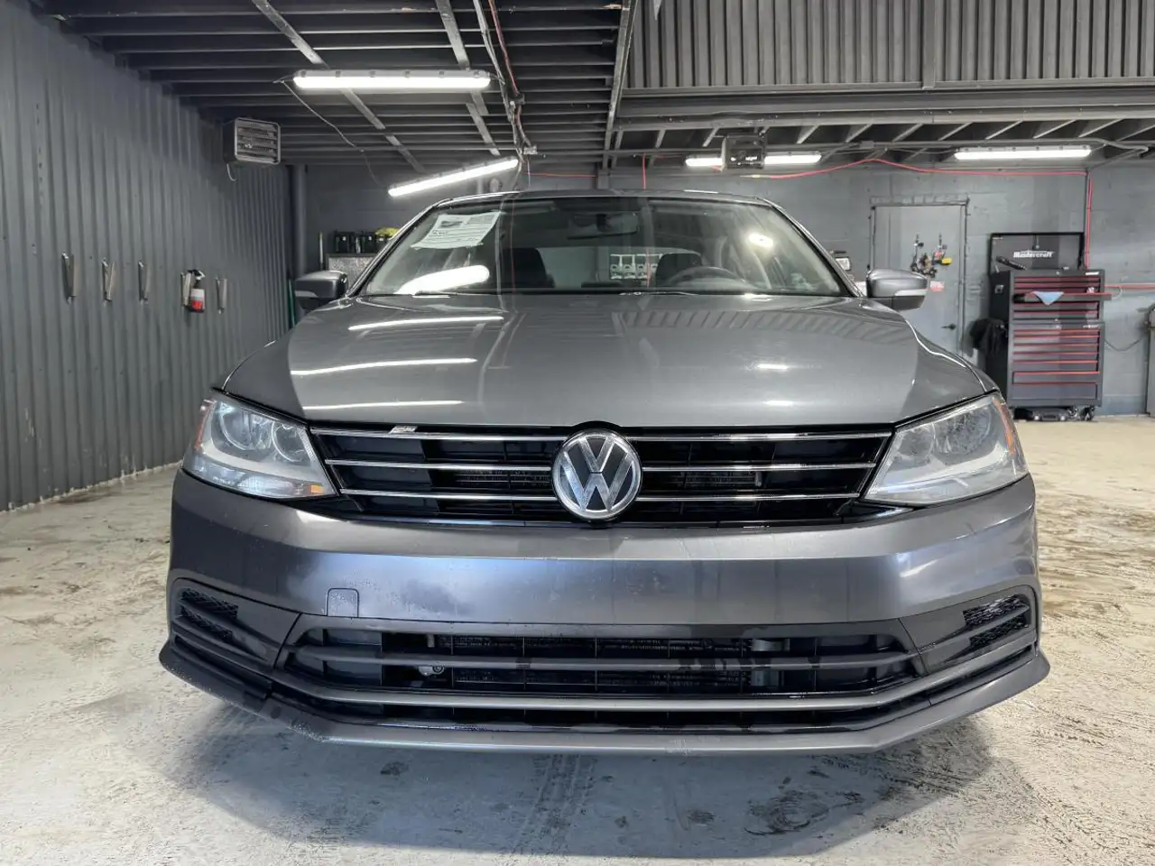 Volkswagen Jetta снимка Volkswagen Jetta