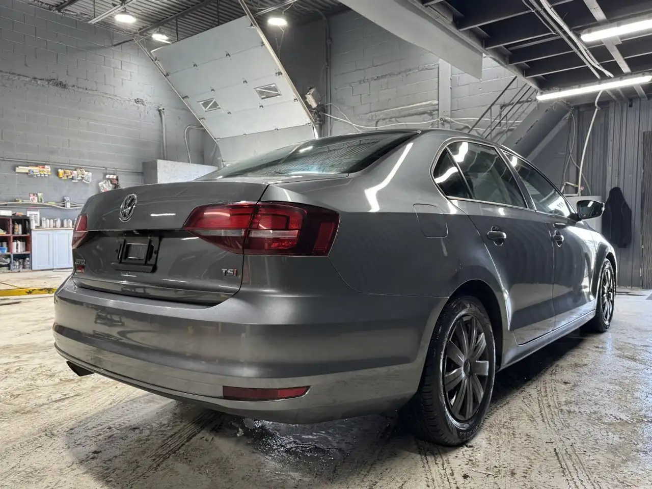 Volkswagen Jetta снимка Volkswagen Jetta