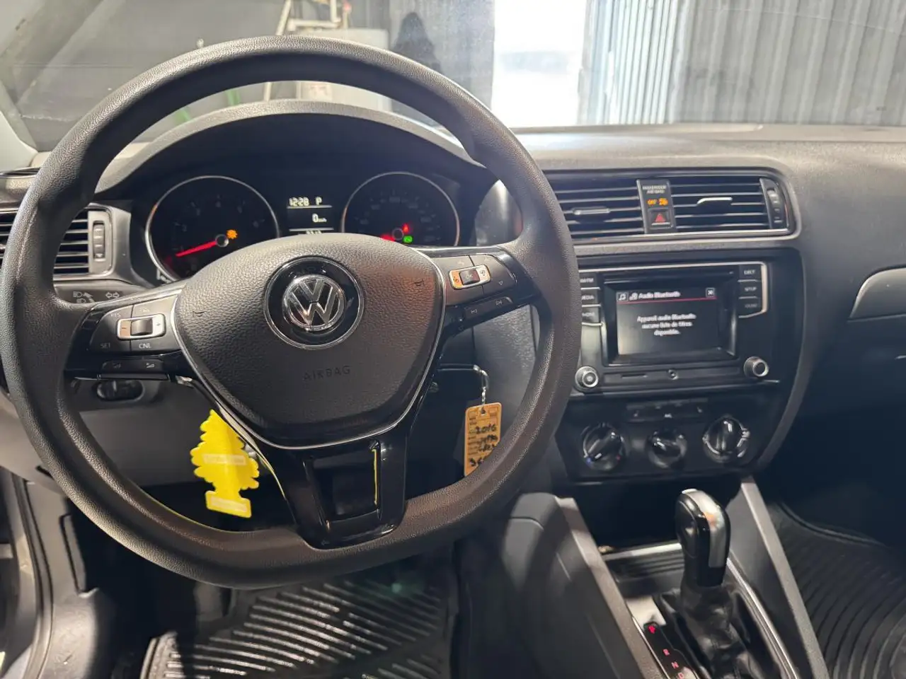 Volkswagen Jetta снимка Volkswagen Jetta