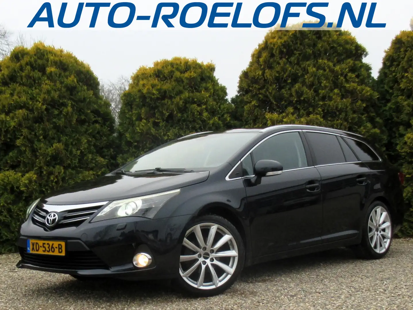 Toyota Avensis Wagon 1.8 VVTi Dynamic*Navi*Camera*Trekhaak* Grijs - 1