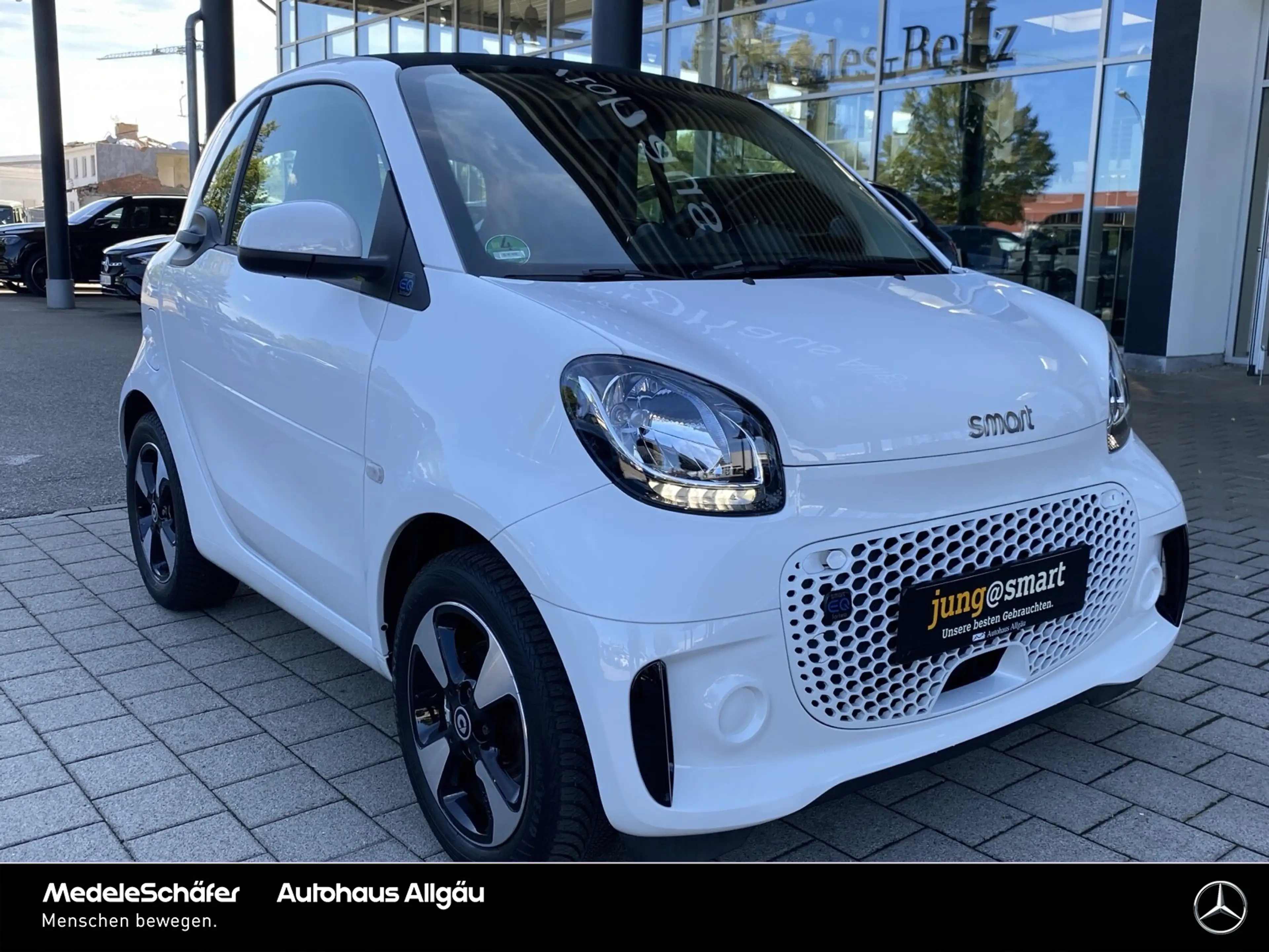 smart forTwo EQ fortwo coupe 22kW Lader Sitzheizung PTS Hinten — photo 5