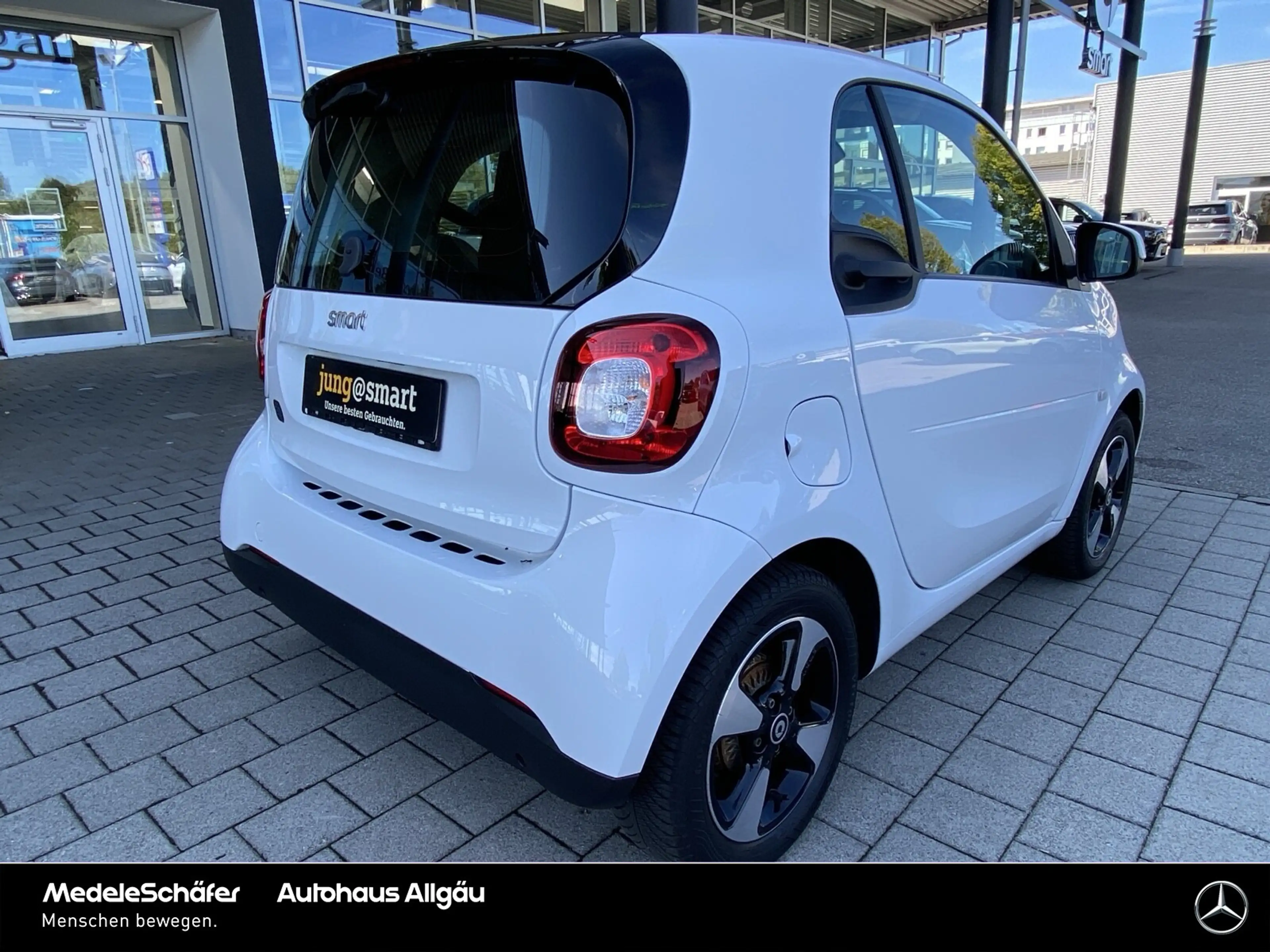 smart forTwo EQ fortwo coupe 22kW Lader Sitzheizung PTS Hinten — photo 7