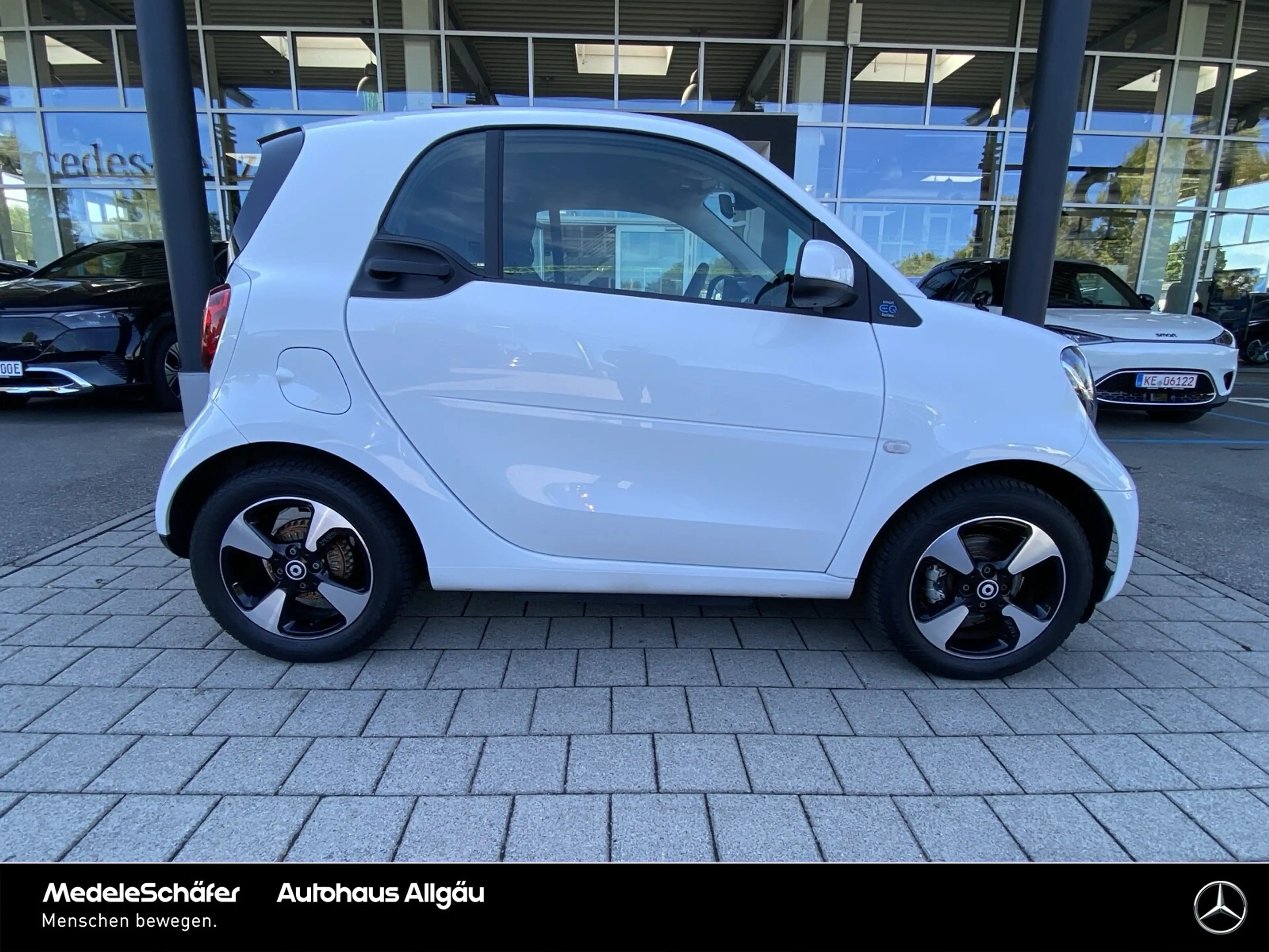 smart forTwo EQ fortwo coupe 22kW Lader Sitzheizung PTS Hinten — photo 6