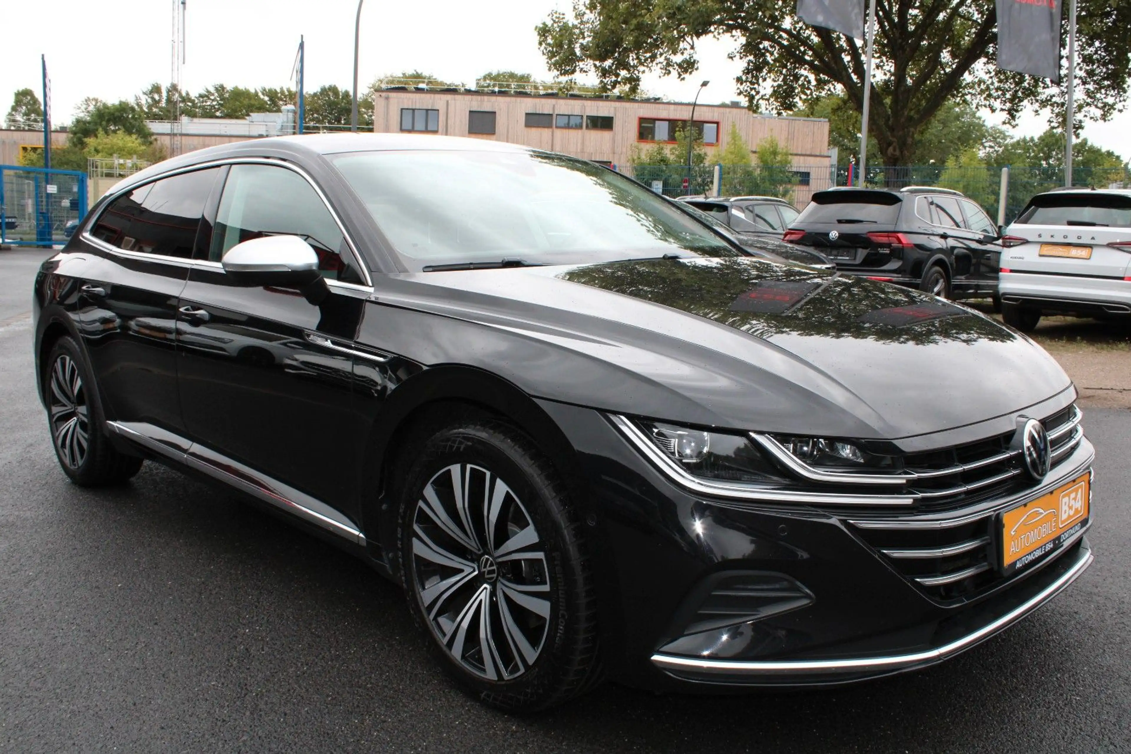Volkswagen Arteon Shooting Brake Elegance eHybrid/1 HAND/ — photo 3
