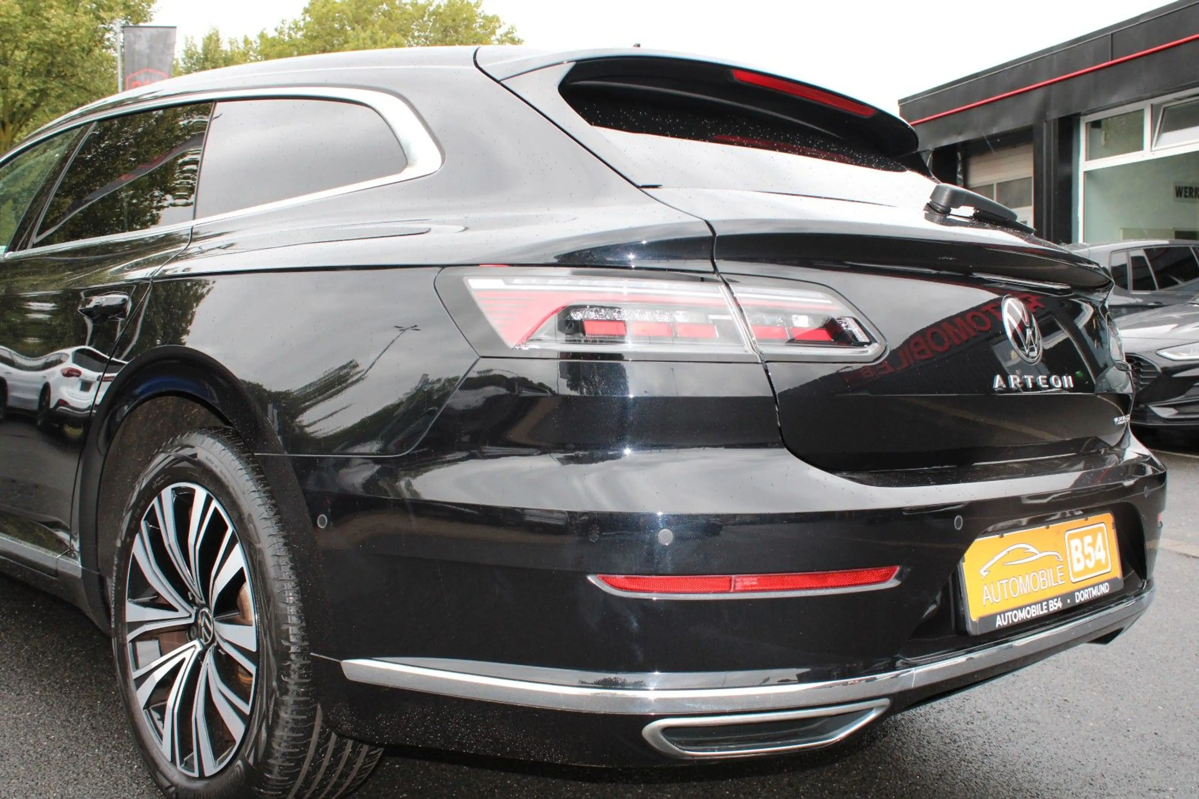 Volkswagen Arteon Shooting Brake Elegance eHybrid/1 HAND/ — photo 10