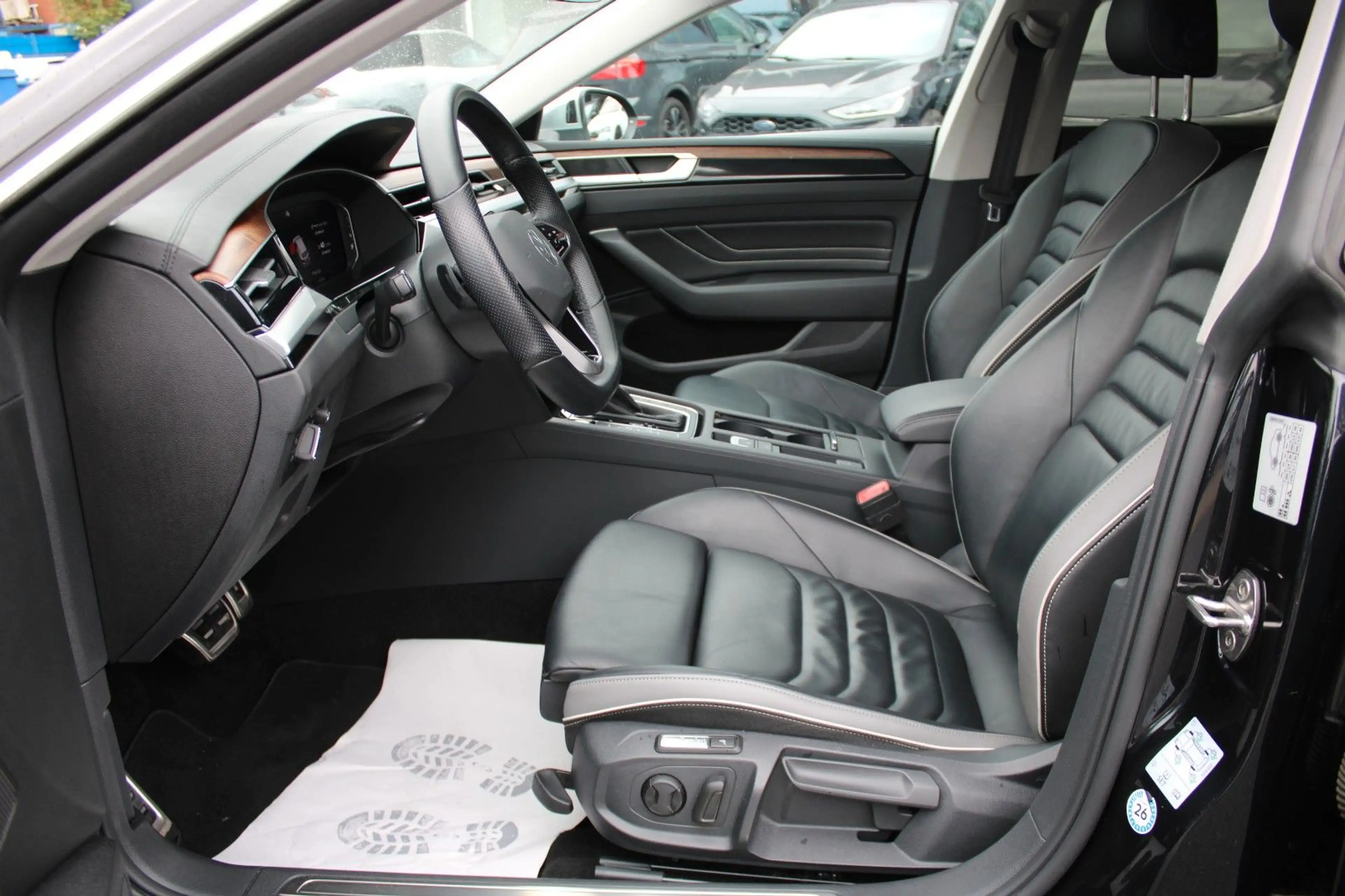 Volkswagen Arteon Shooting Brake Elegance eHybrid/1 HAND/ — photo 14