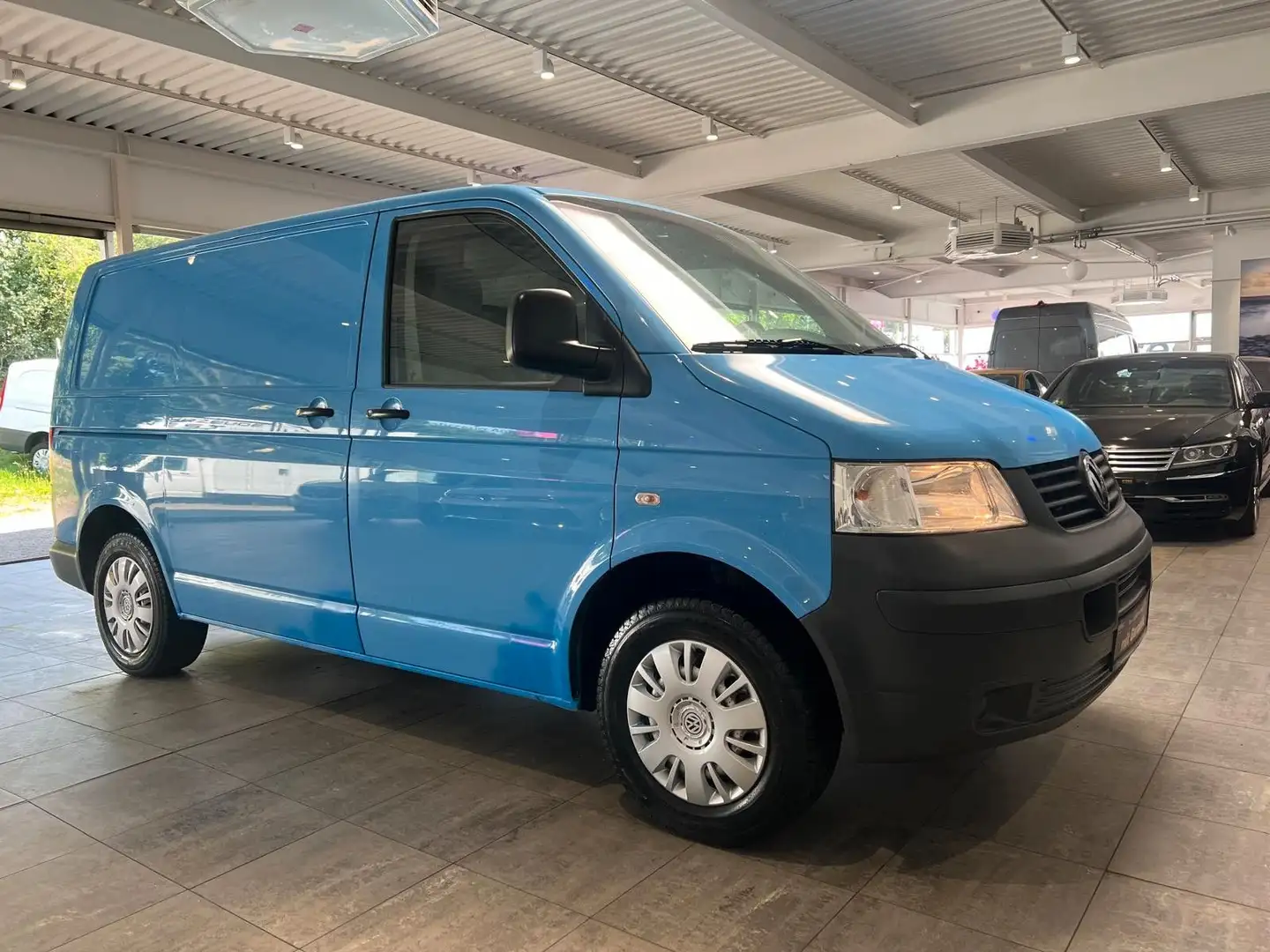 Volkswagen T5 Transporter 4Motion *Sortimo Regale* Blau - 1