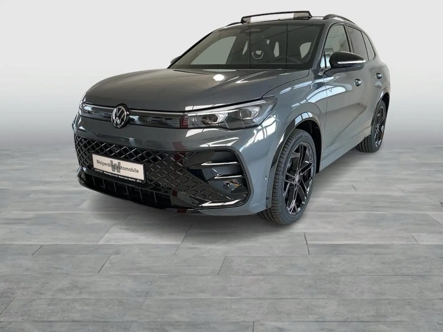 Volkswagen Tiguan 2.0 TDI DSG R-line Black Style Bluetooth Grau - 2