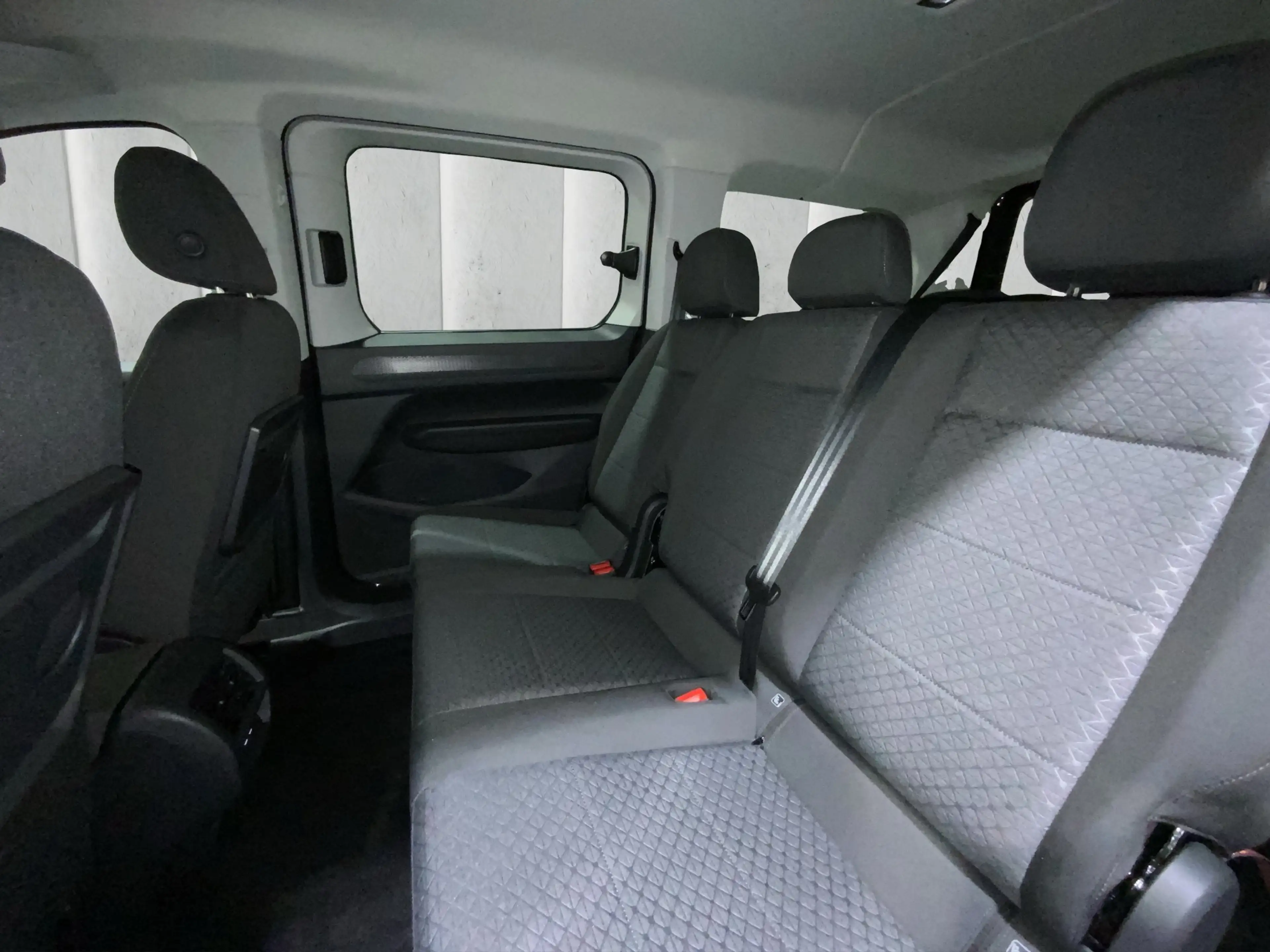 Ford Grand Tourneo Connect L2 Titanium 1.5 EcoBoost 85kW Automatik Va — photo 11