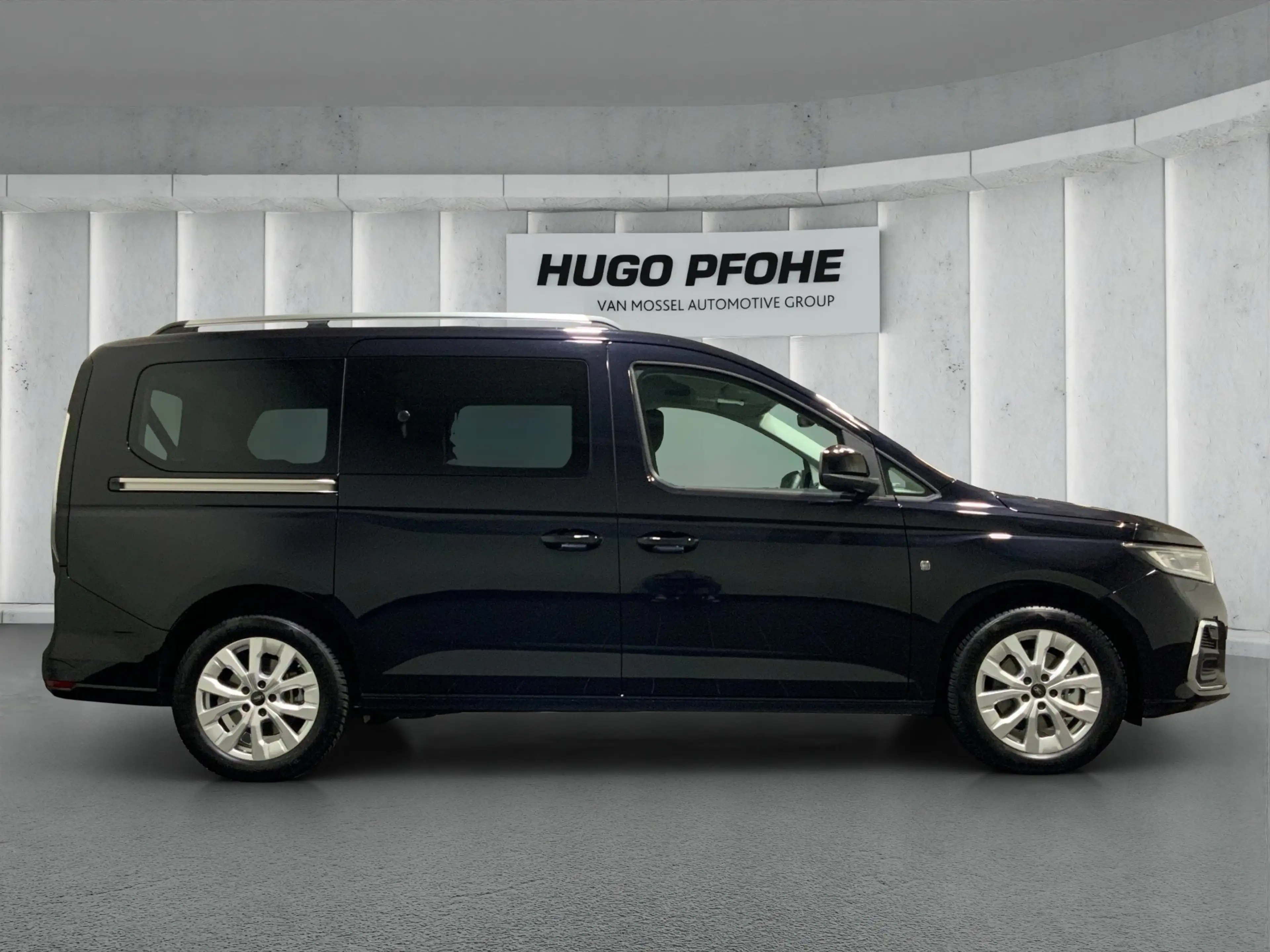 Ford Grand Tourneo Connect L2 Titanium 1.5 EcoBoost 85kW Automatik Va — photo 6