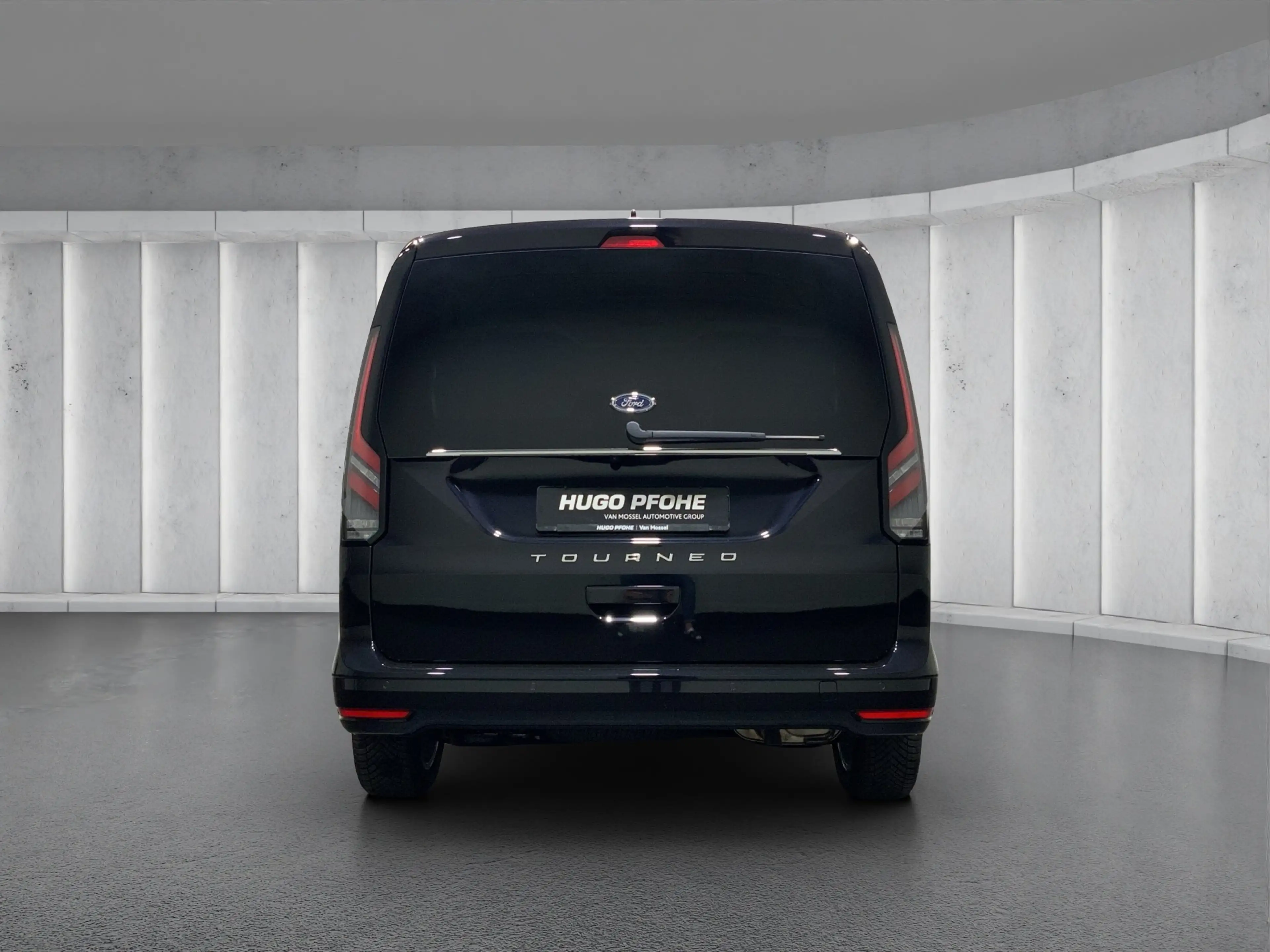 Ford Grand Tourneo Connect L2 Titanium 1.5 EcoBoost 85kW Automatik Va — photo 4