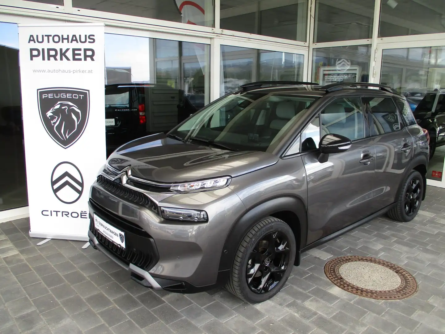 Citroen C3 Aircross BHDi 120 EAT6 Shine Grau - 1