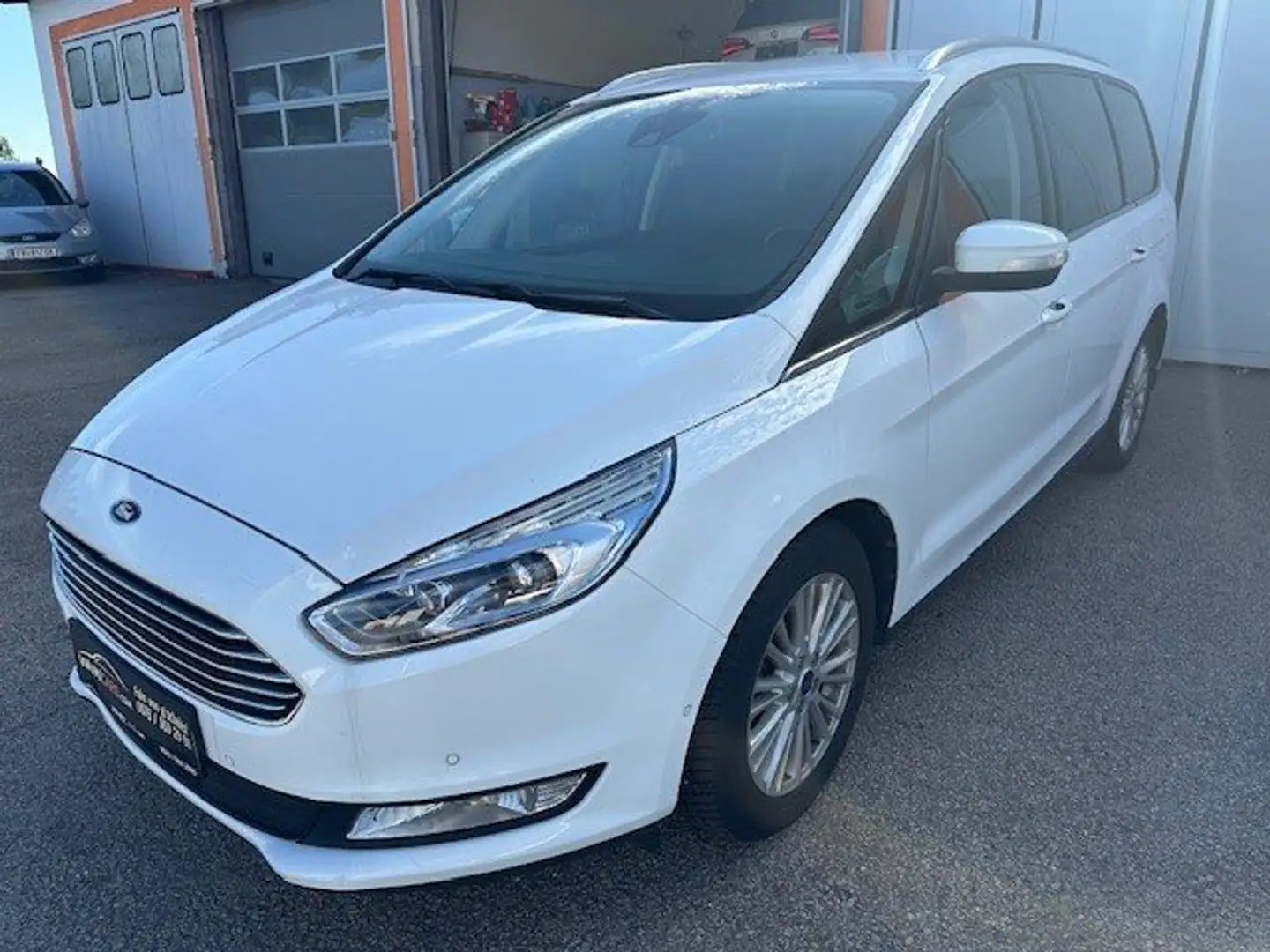 Ford Galaxy Titanium Blanc - 1