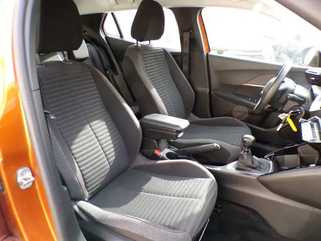 Peugeot 2008 view 12