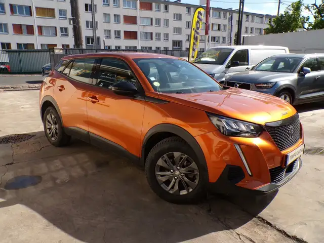Peugeot 2008 view 3