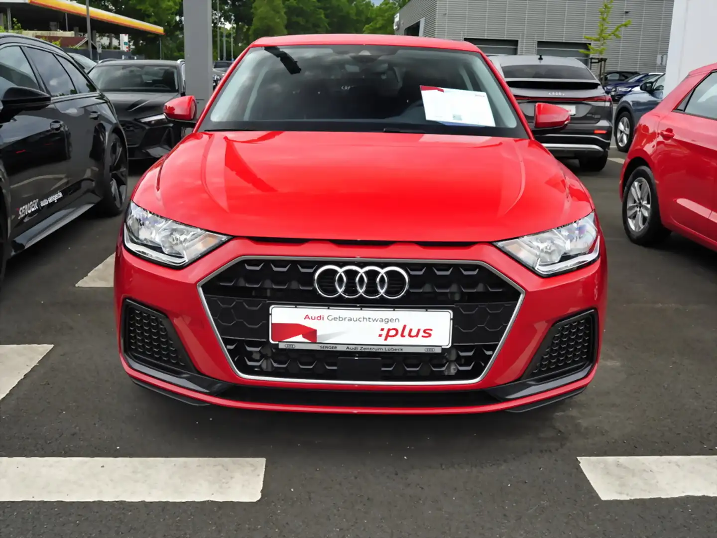 Audi A1 Sportback advanced 25 TFSI S tronic Rot - 2