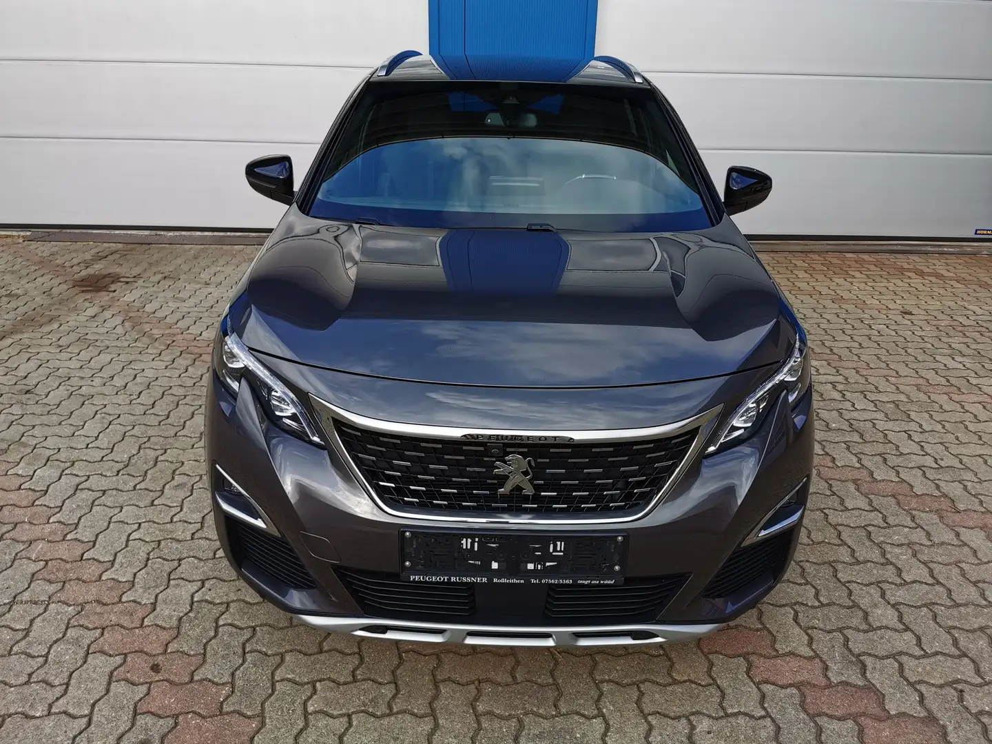 Peugeot 3008 GT-Line 1,5 BlueHDi 130 Grau - 2