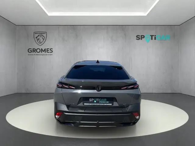 Peugeot 408 view 4