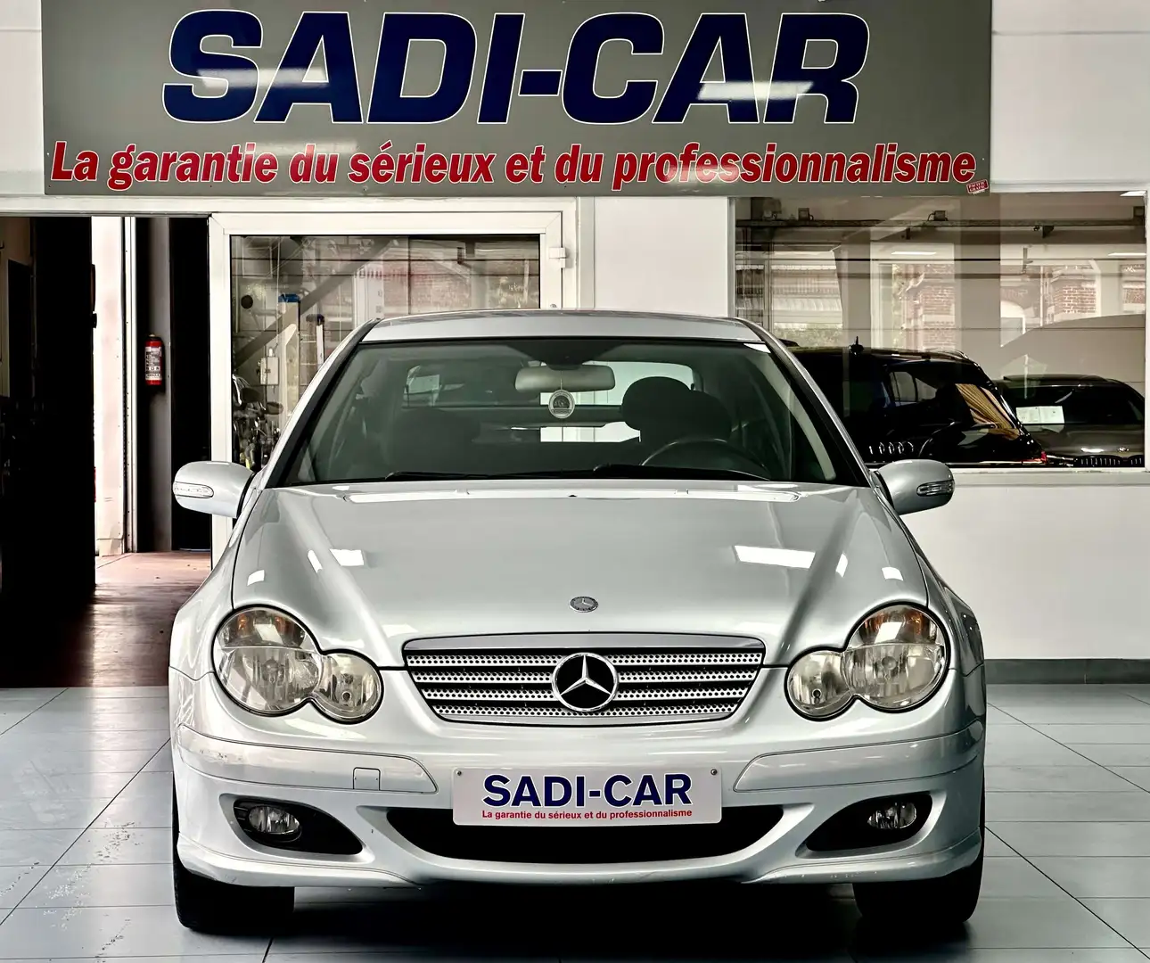 Mercedes-Benz C 160 E. 122cv Coupe Sport - SPORT EDITION Argent - 2