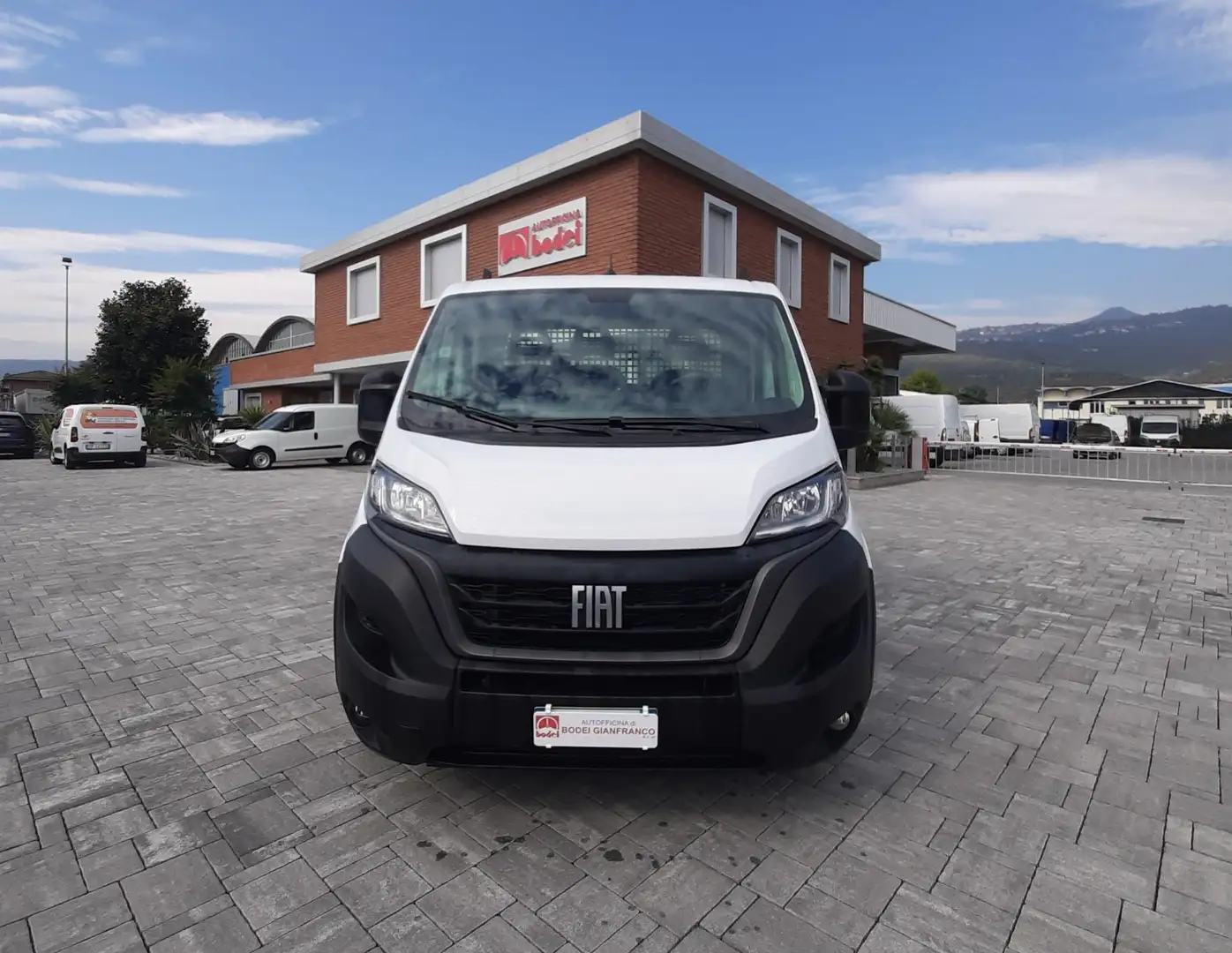 Fiat Ducato 35 2.2 140CV H1L4 CASSONE FISSO GANCIO TRAINO Blanc - 2