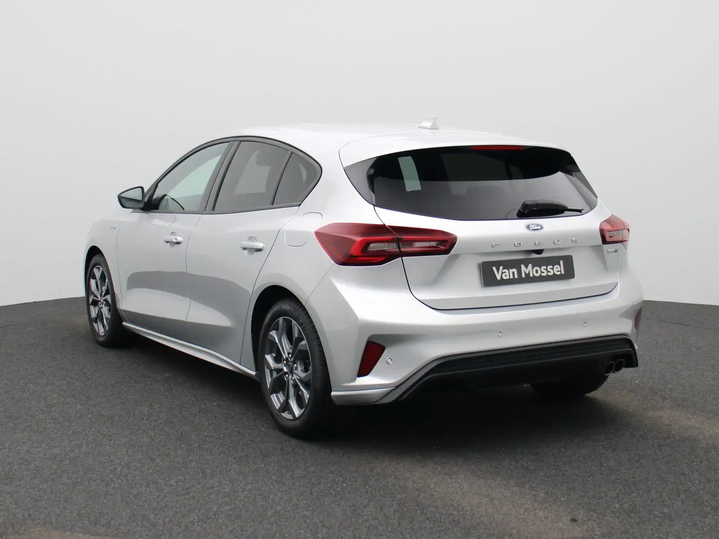 Ford Focus 1.0 EcoBoost ST Line | All-Seasonbanden | Winter P Zilver - 2