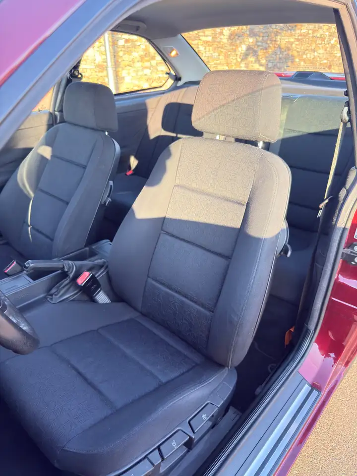 BMW 320i Coupé, foto 11