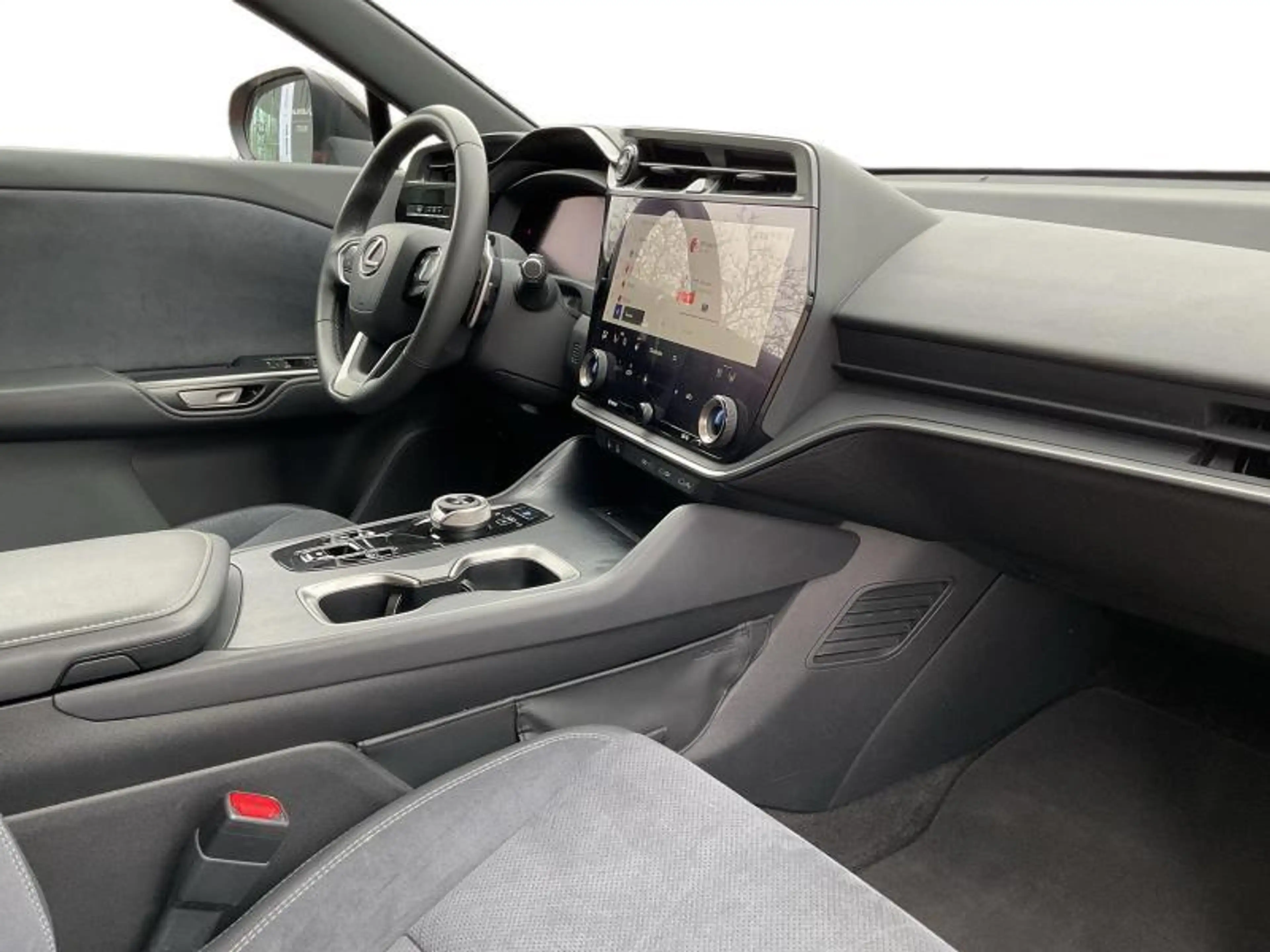 Lexus RZ 313hp EV AWD Privilege L | pano | head up | mark l — photo 6