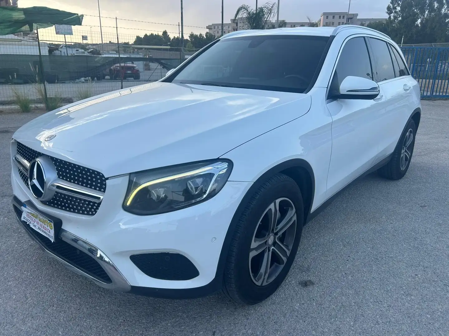 Mercedes-Benz GLC 220 GLC 220 d Business 4matic auto Bianco - 1