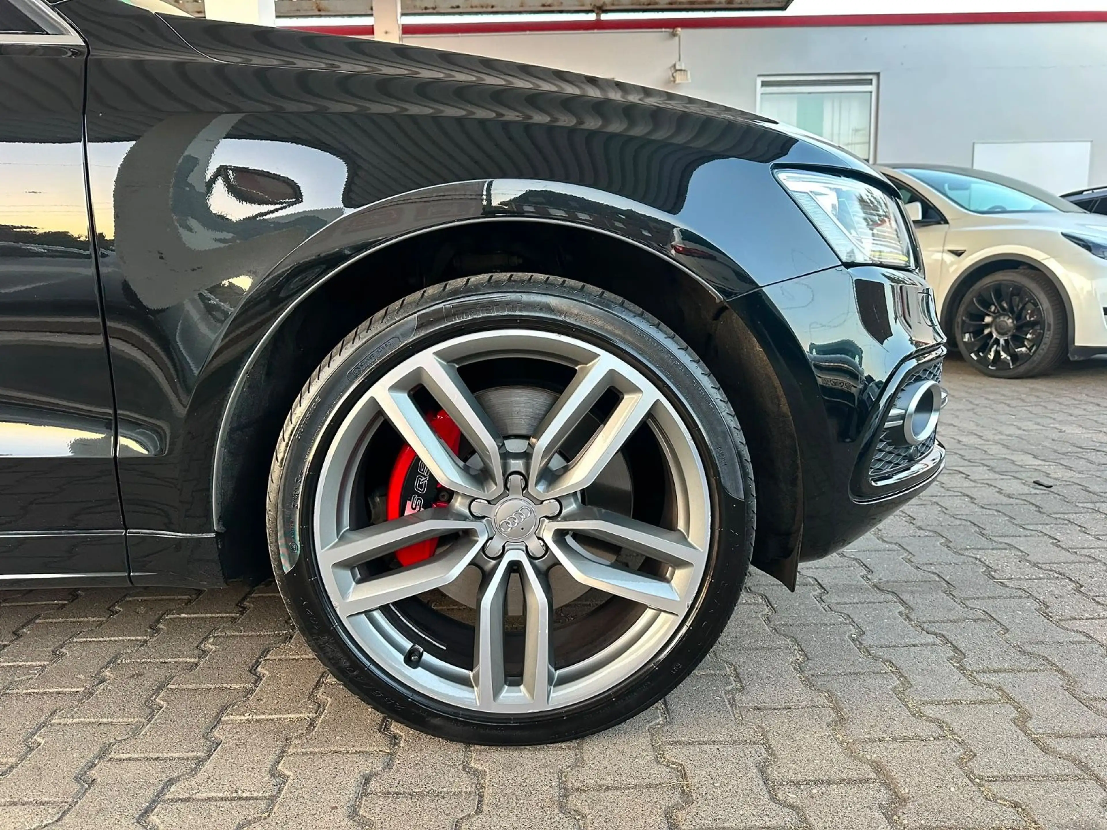 Audi SQ5 3.0 TDI plus quattro*2H/SH*Voll*B&O* — photo 7