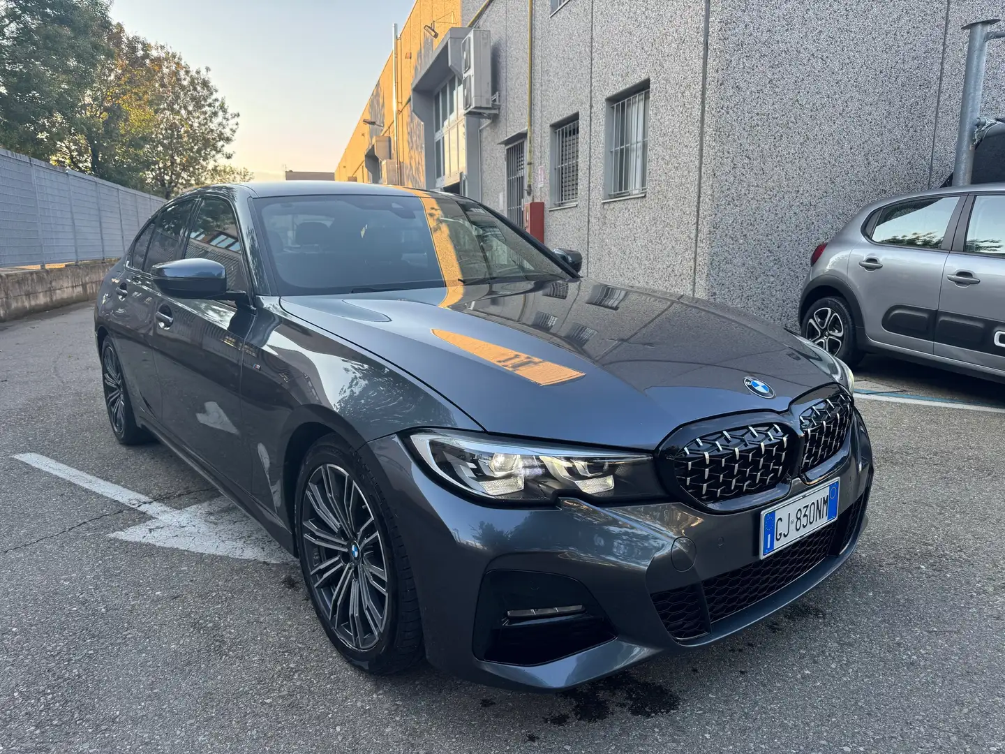 BMW 318 318d M-SPORT AUTOM. 150CV KM. 59.900 SUPER PREZZO Gris - 2