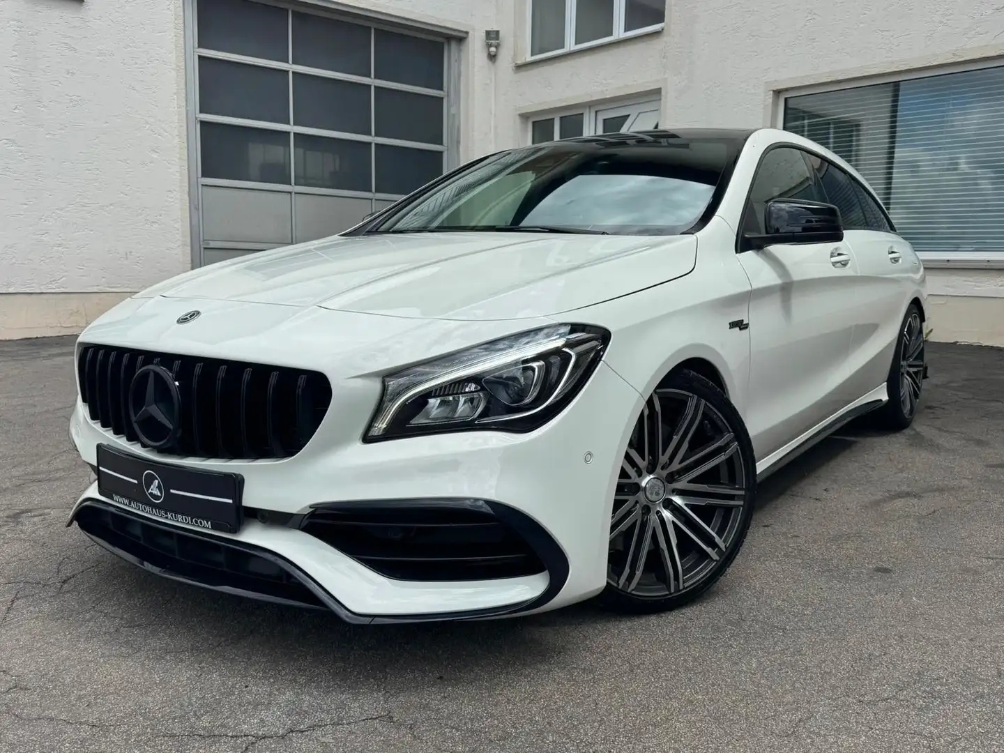 Mercedes-Benz CLA 45 AMG CLA45 AMG SB 4M NIGHT*H&K*KEYLESS-GO*LED*KAMERA Weiß - 1