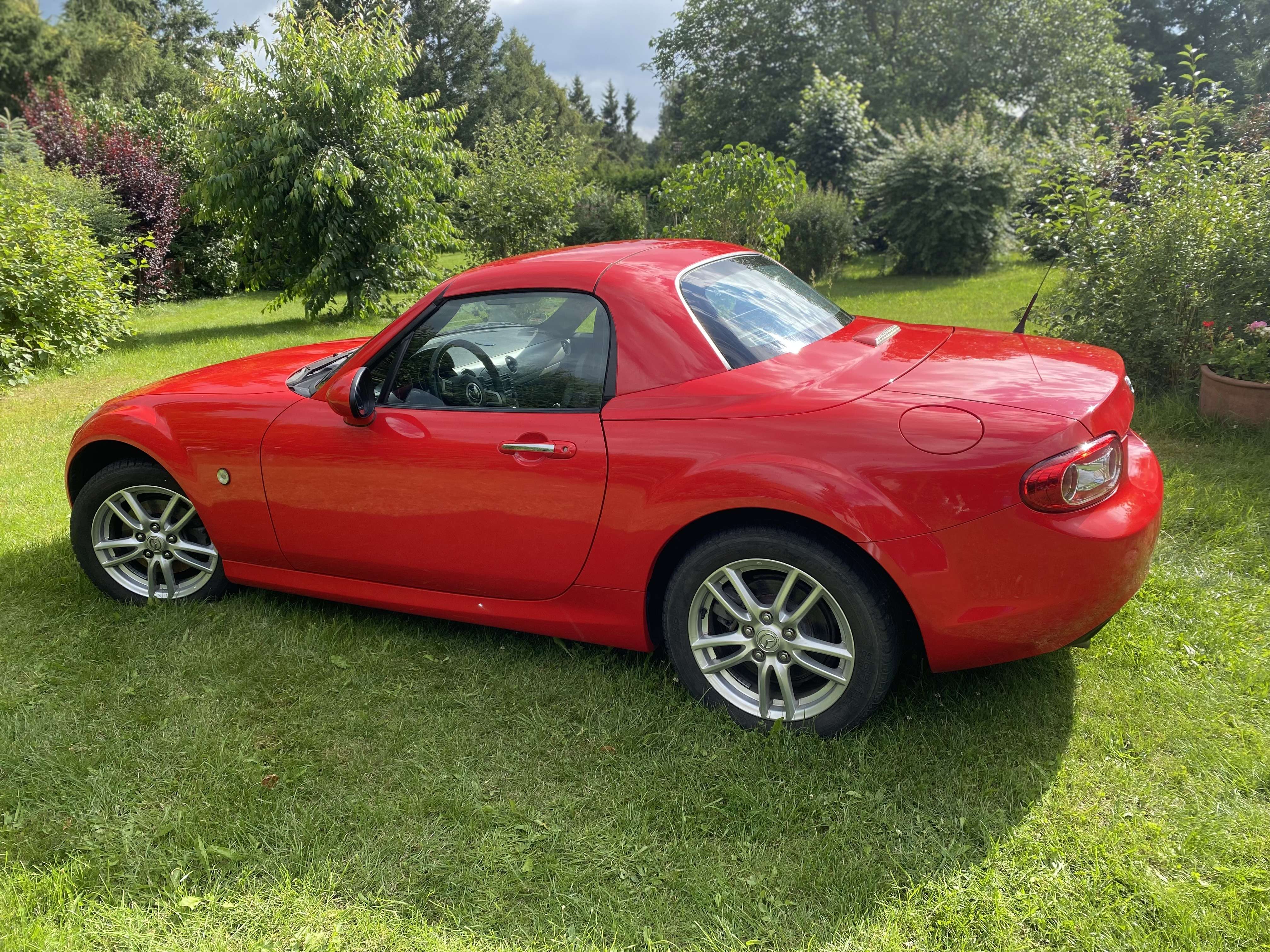 Second hand Mazda Mx-5 Miata 1.8