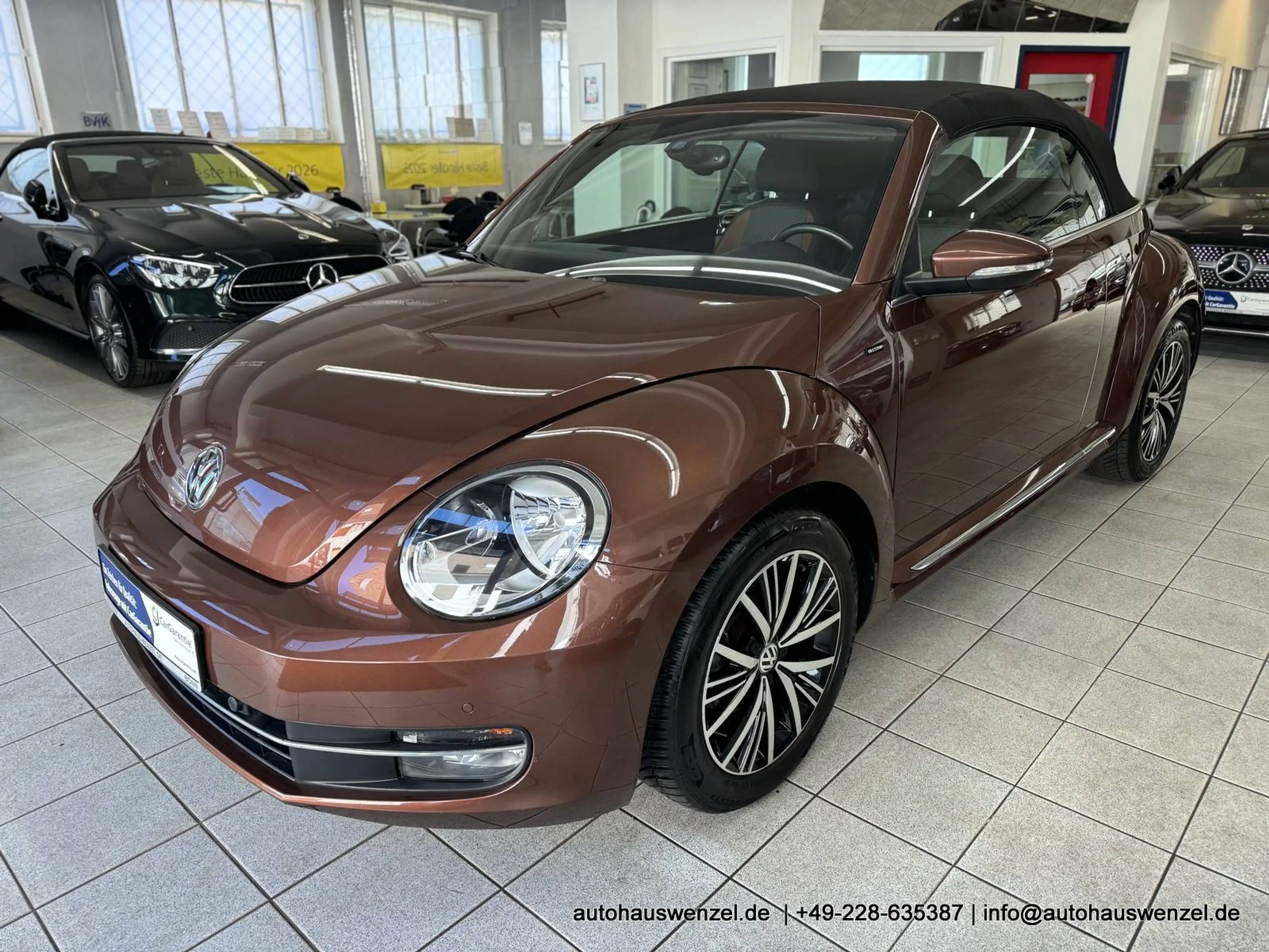 Volkswagen Beetle Cabrio 1.34 Aut. "Allstar" - nur 52 tkm - CLIMATRONIC NAVI  SITZHEIZUNG KAMERA PDC 17" — photo 4