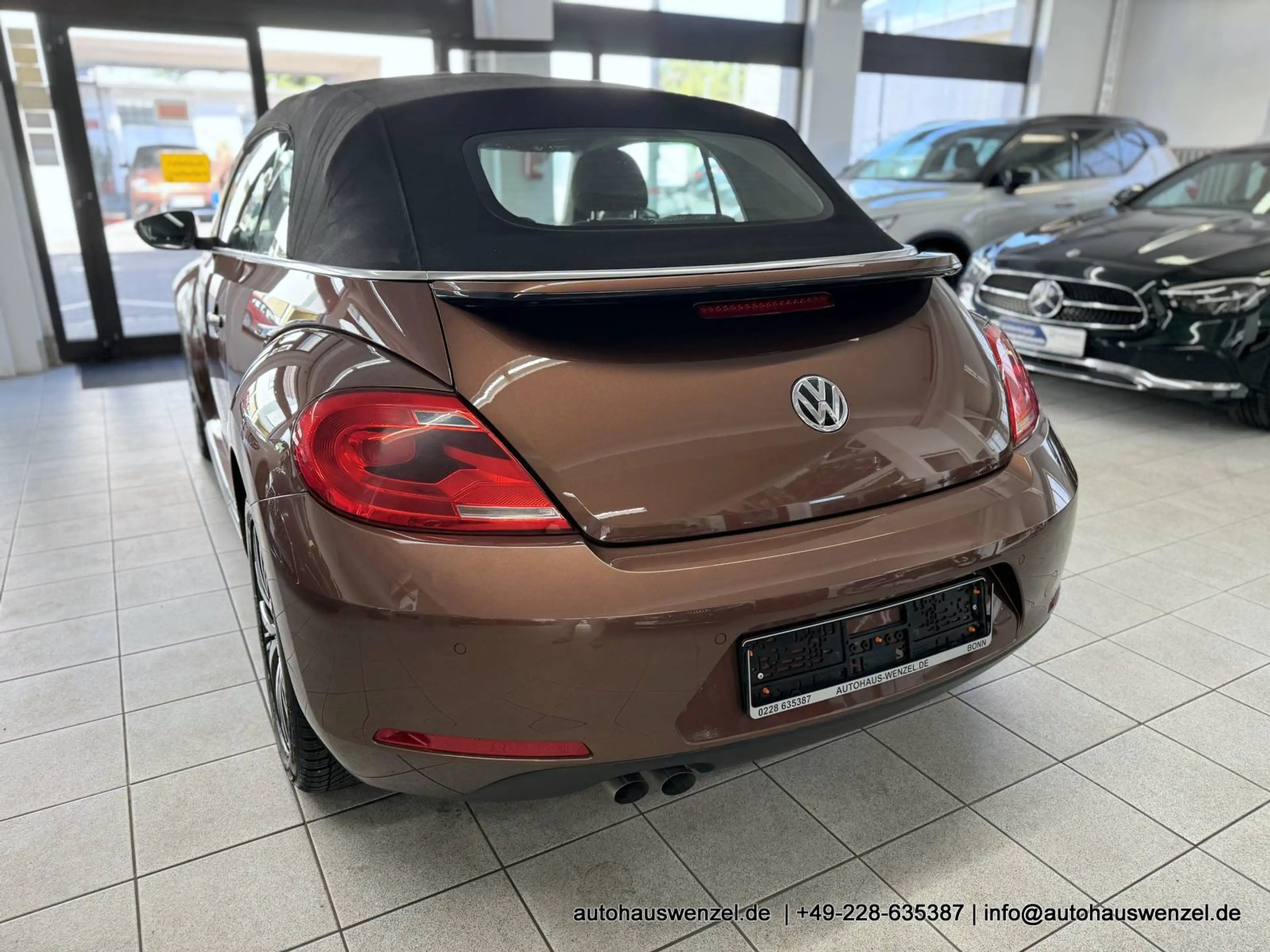 Volkswagen Beetle Cabrio 1.34 Aut. "Allstar" - nur 52 tkm - CLIMATRONIC NAVI  SITZHEIZUNG KAMERA PDC 17" — photo 8