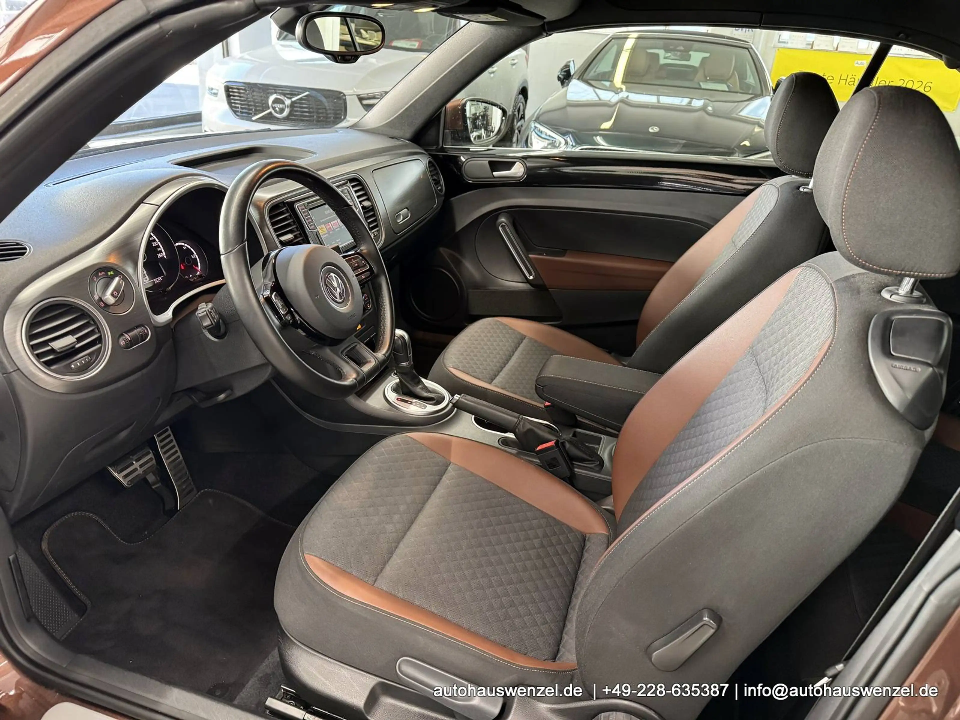 Volkswagen Beetle Cabrio 1.34 Aut. "Allstar" - nur 52 tkm - CLIMATRONIC NAVI  SITZHEIZUNG KAMERA PDC 17" — photo 12