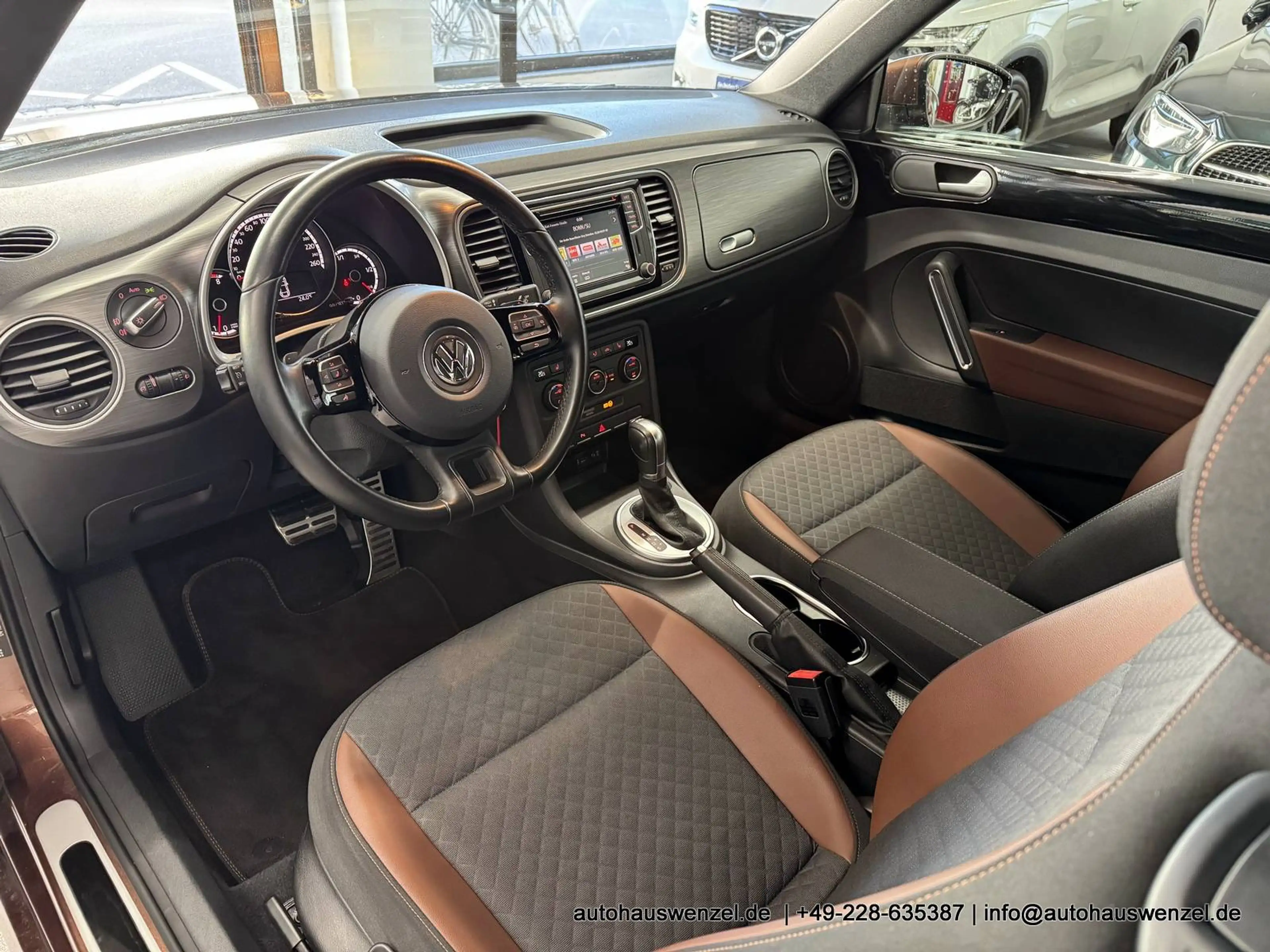 Volkswagen Beetle Cabrio 1.34 Aut. "Allstar" - nur 52 tkm - CLIMATRONIC NAVI  SITZHEIZUNG KAMERA PDC 17" — photo 13