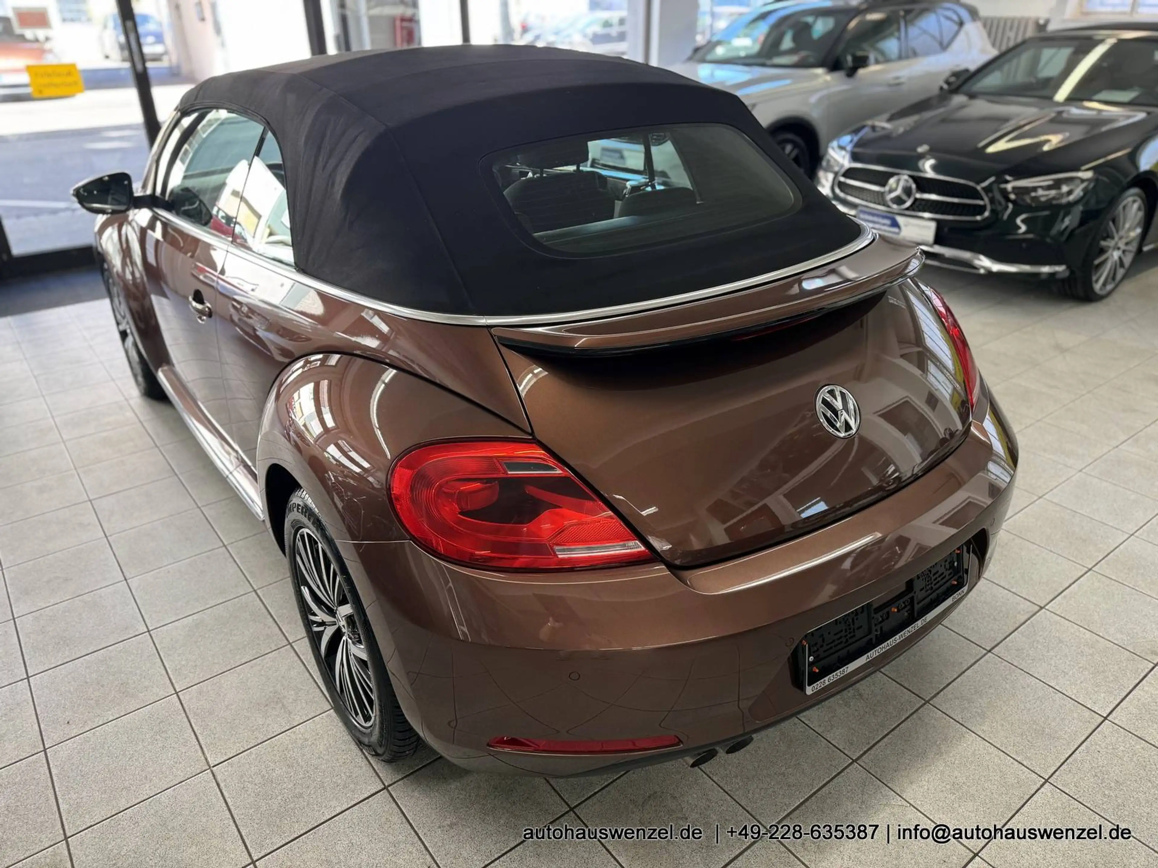 Volkswagen Beetle Cabrio 1.34 Aut. "Allstar" - nur 52 tkm - CLIMATRONIC NAVI  SITZHEIZUNG KAMERA PDC 17" — photo 10