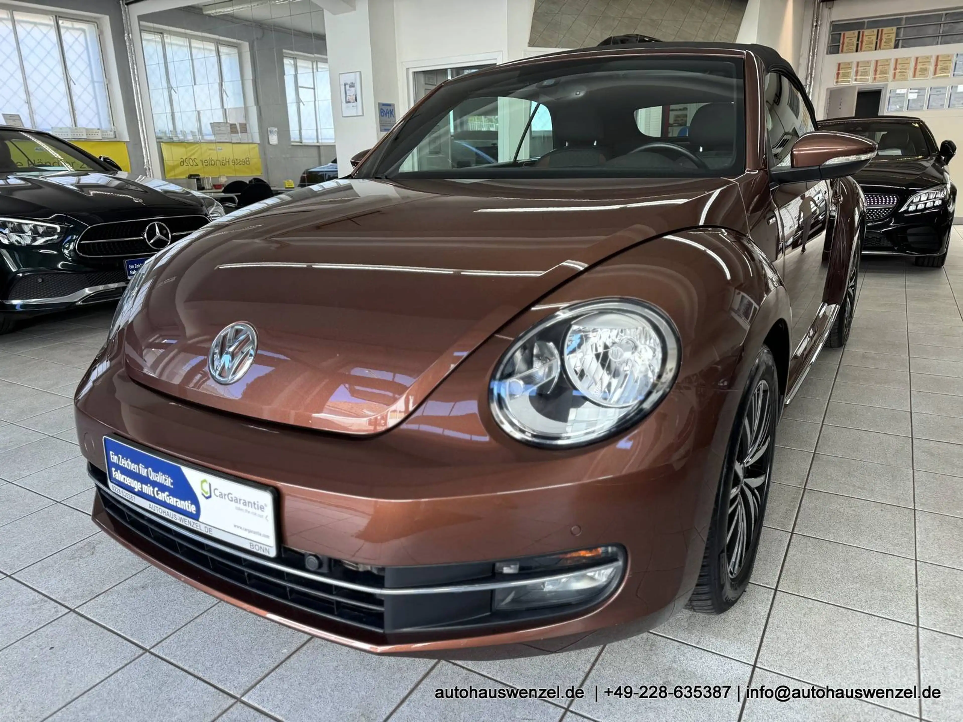 Volkswagen Beetle Cabrio 1.34 Aut. "Allstar" - nur 52 tkm - CLIMATRONIC NAVI  SITZHEIZUNG KAMERA PDC 17" — photo 2
