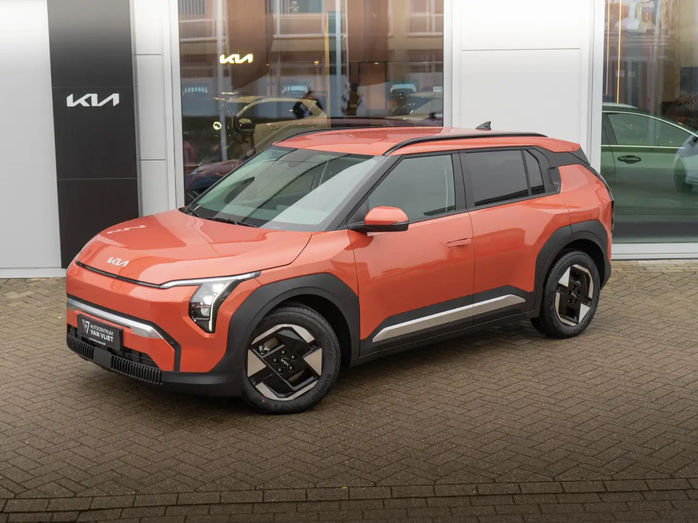 Kia EV3 Plus 81.4 kWh ANWB Private Lease v.a € 564,-| Navi - 2