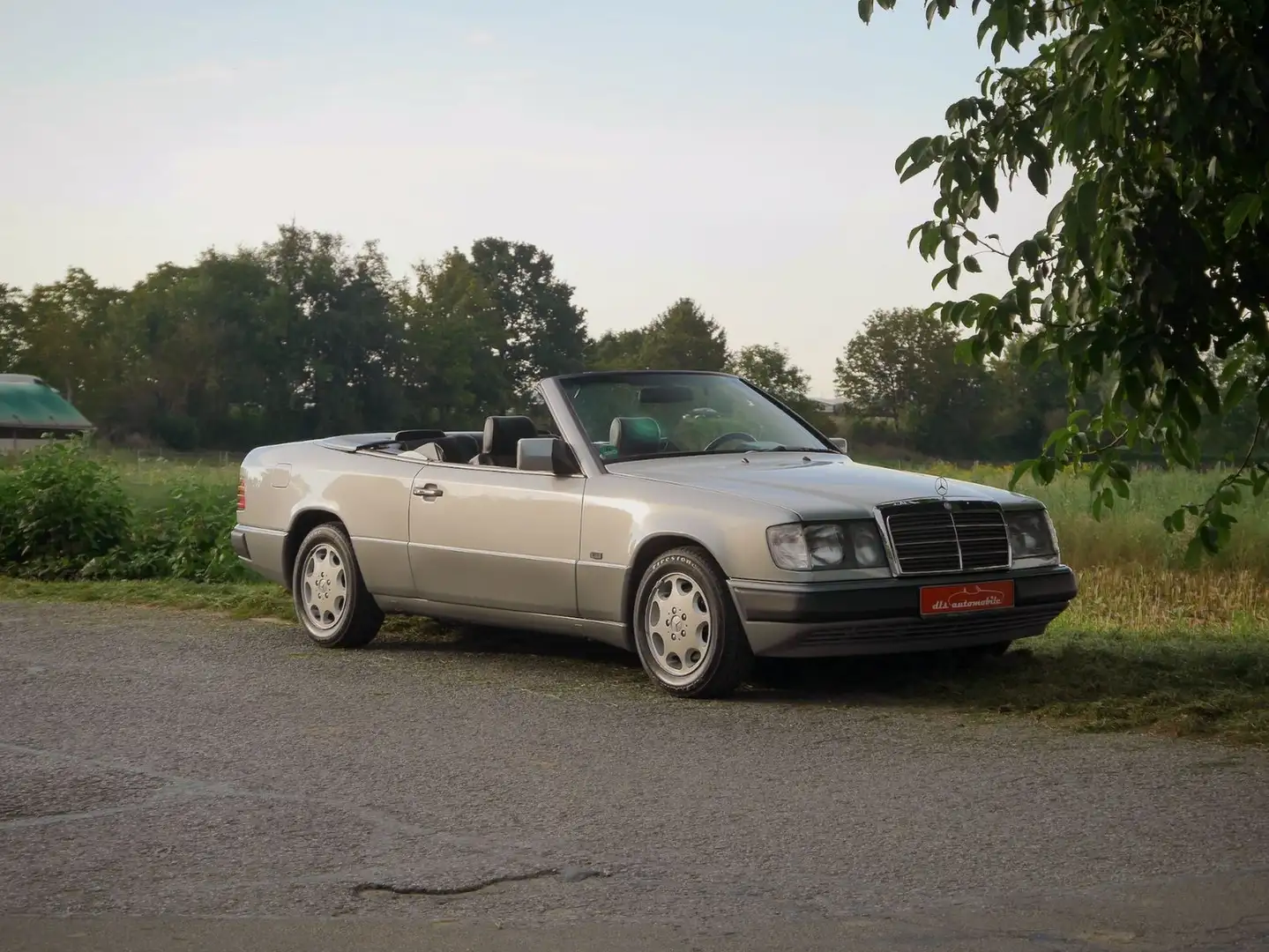 Mercedes-Benz 300 CE-24V Cabriolet, 5-G-Automatik/Verdeck neu! Argintiu - 1