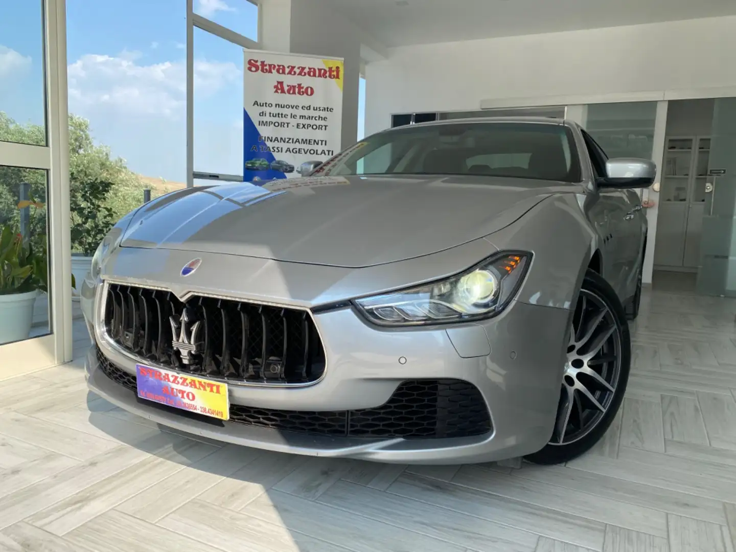 Maserati Ghibli V6 Diesel 275 CV Zilver - 2
