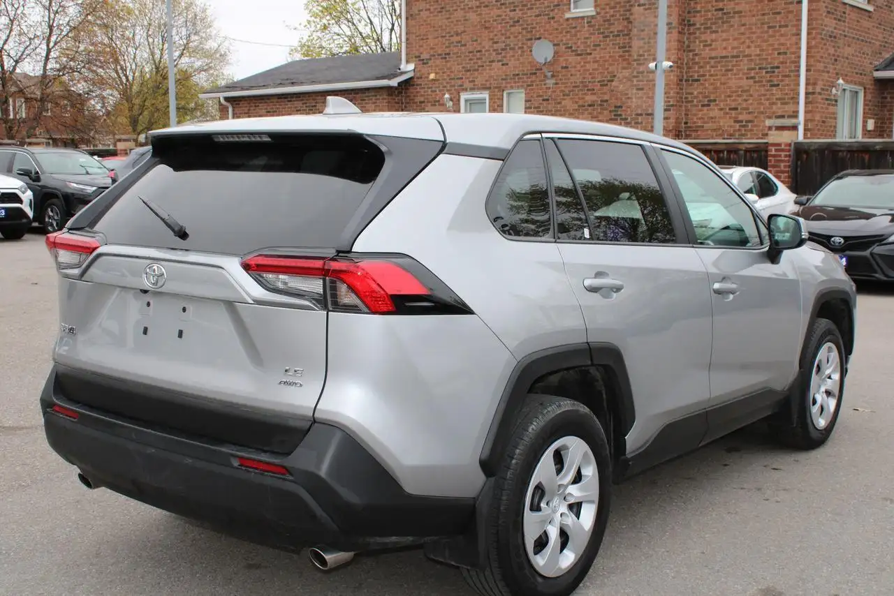 Toyota RAV 4 снимка Toyota RAV 4