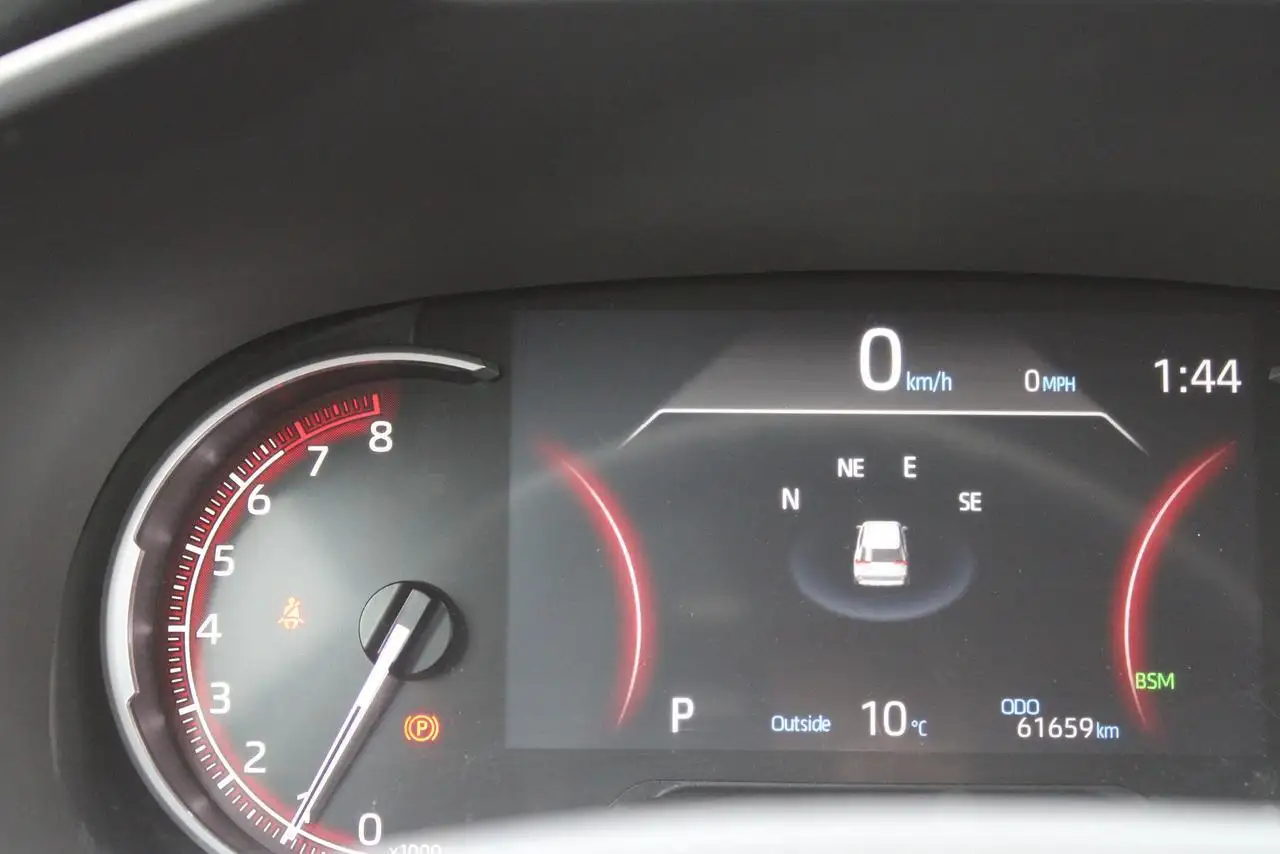 Toyota RAV 4 снимка Toyota RAV 4