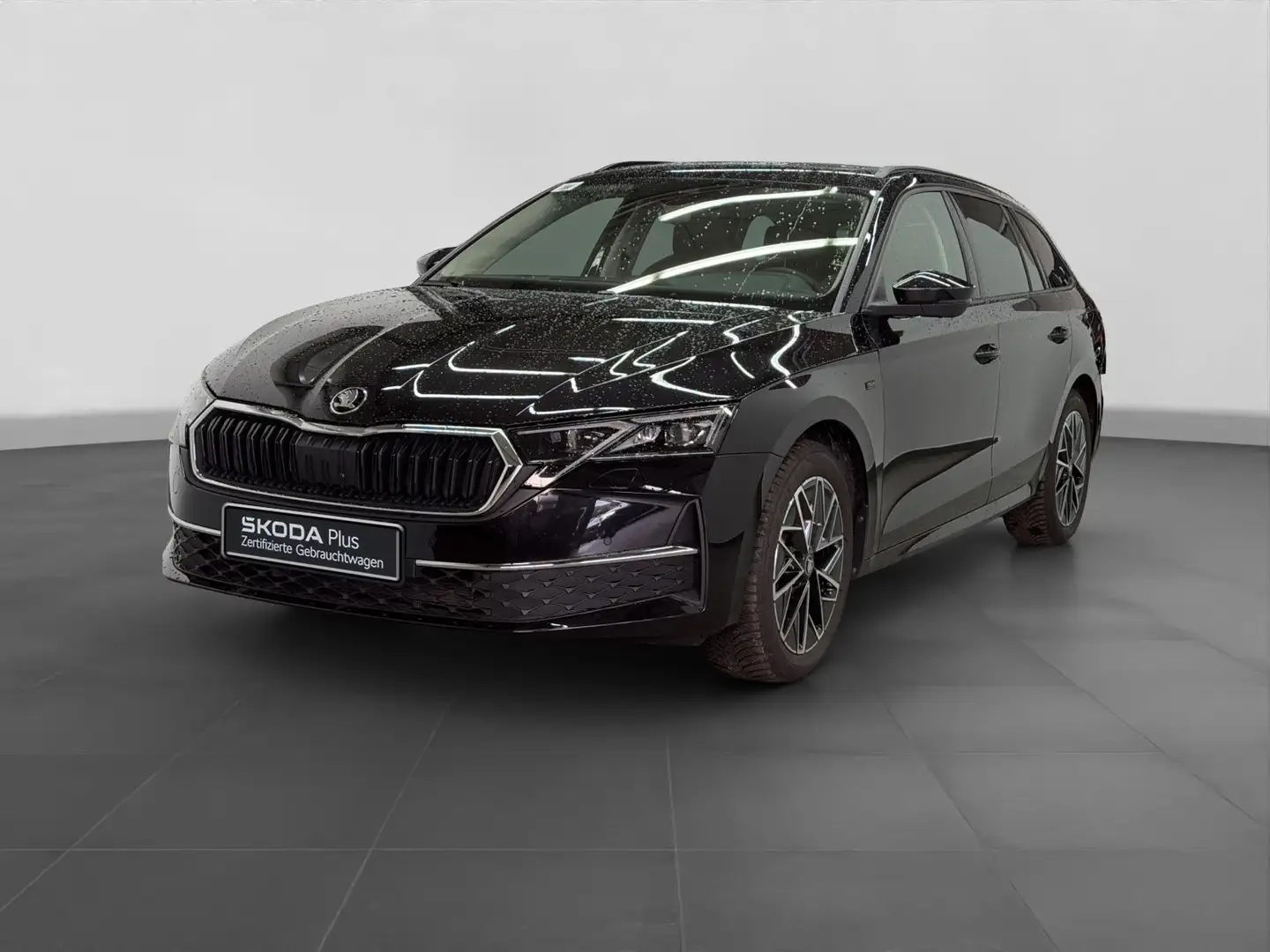 Skoda Octavia Combi 2.0 TDI SELECTION MATRIX PANO AHK Schwarz - 2