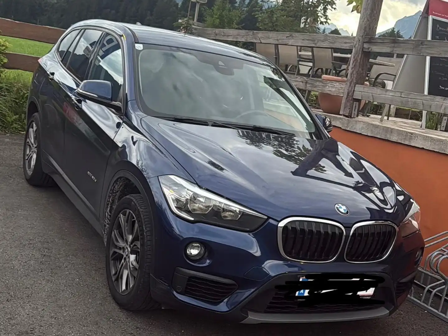 BMW X1 xDrive 20d M Sport Aut. - 1