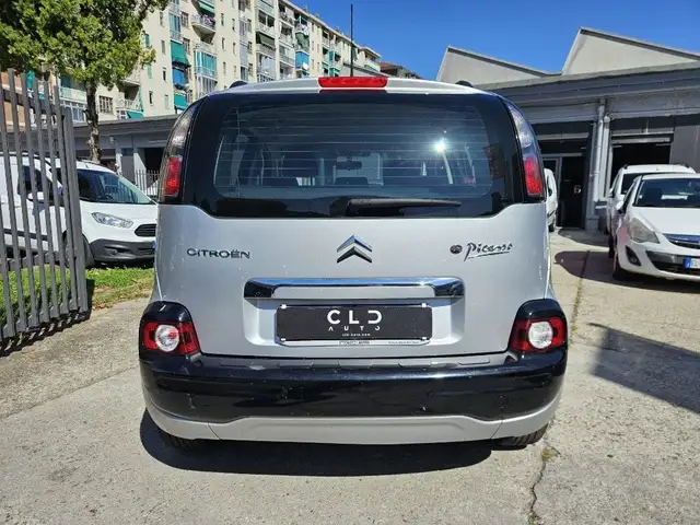 Citroen C3 Picasso view 4
