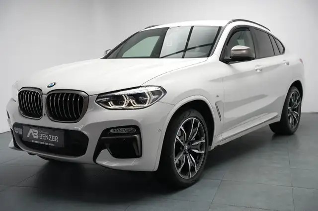 BMW X4 M view 4